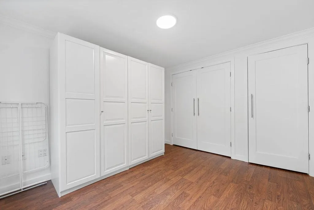 727 Crystal Court