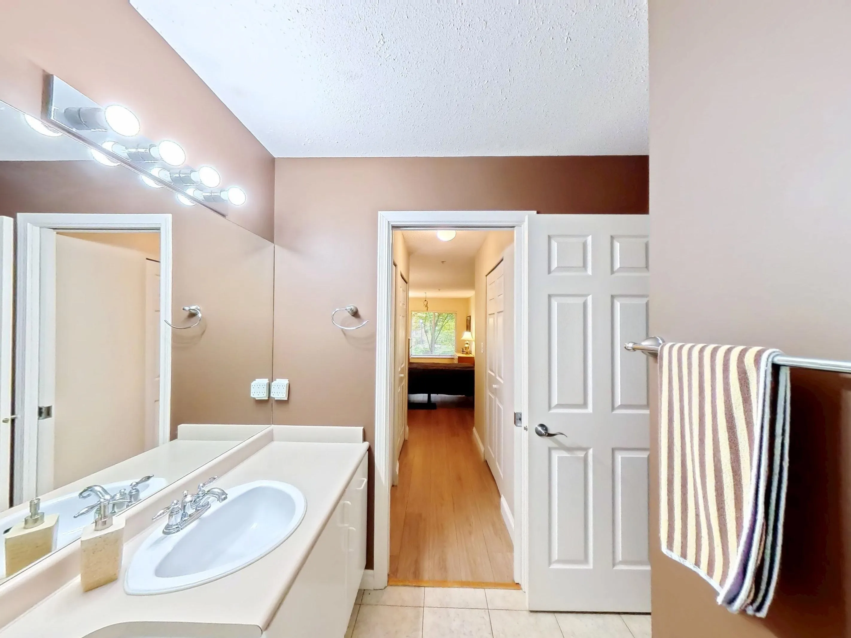102 12130 80 Avenue