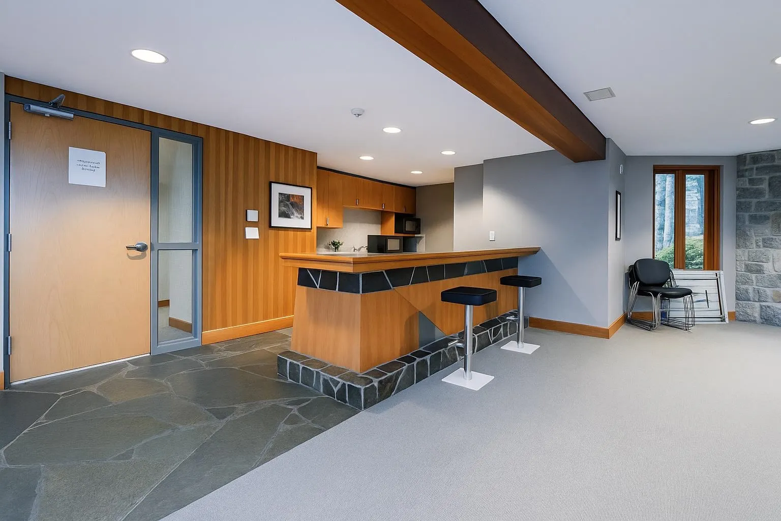 317 580 Raven Woods Drive