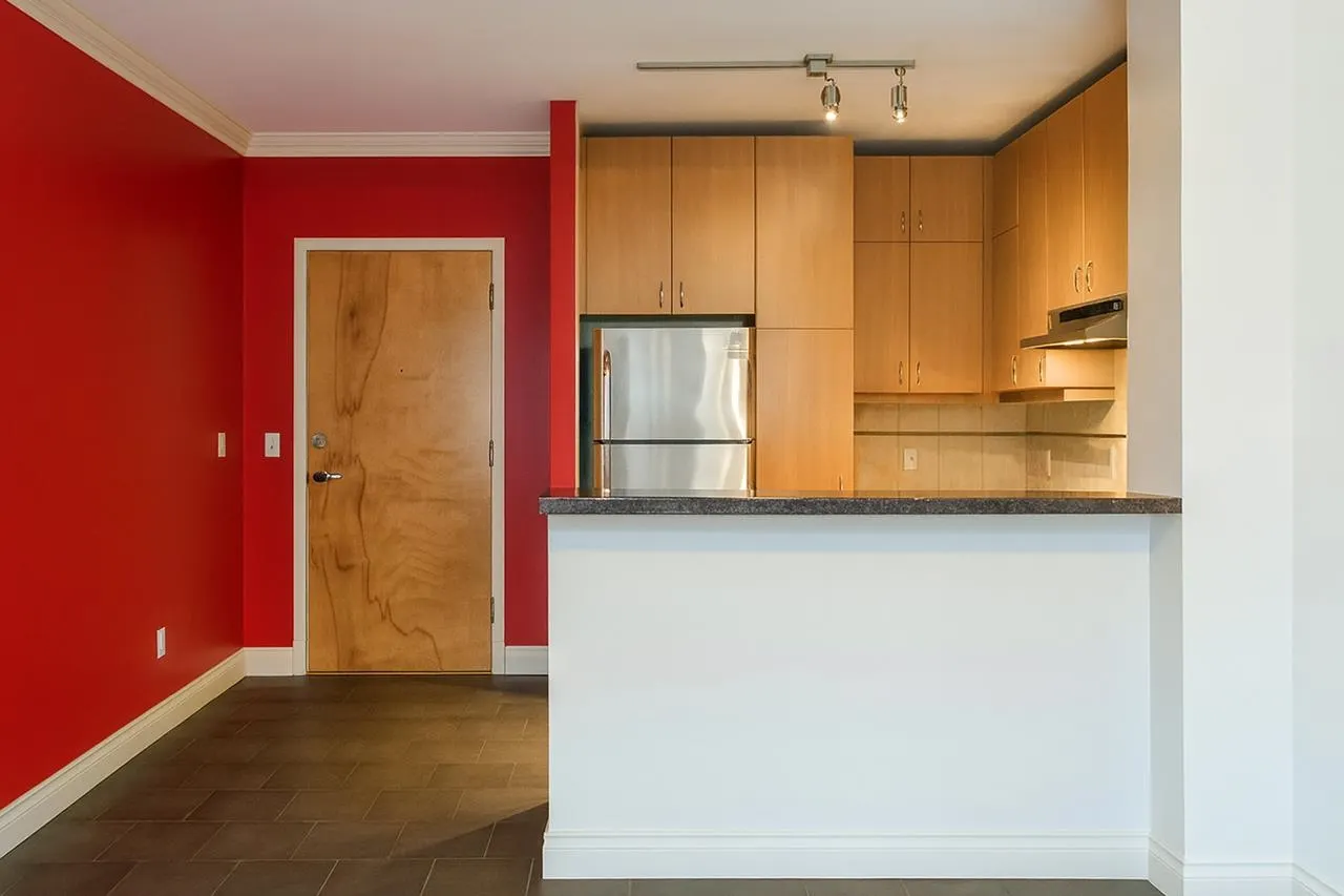 317 580 Raven Woods Drive