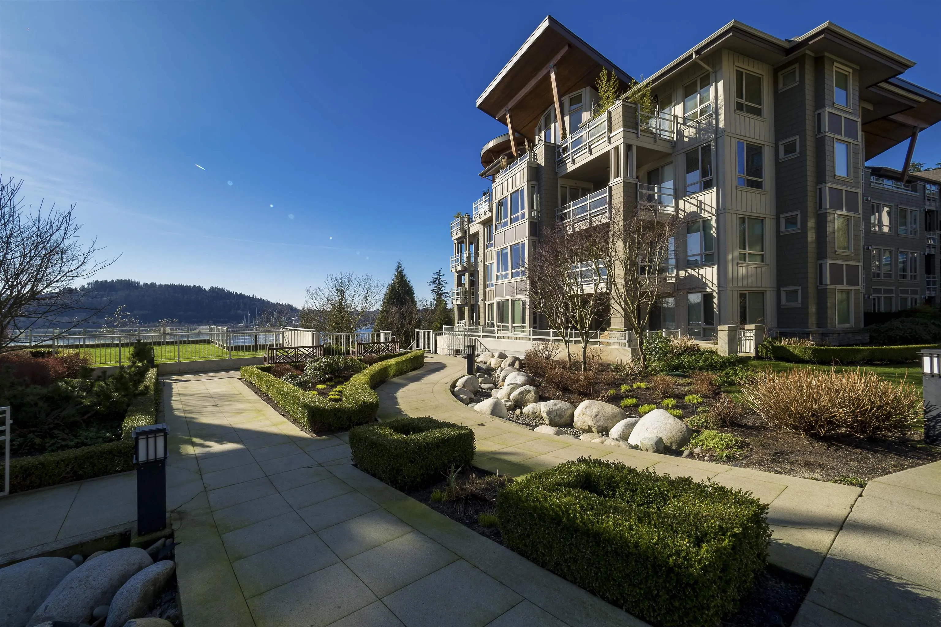 317 580 Raven Woods Drive