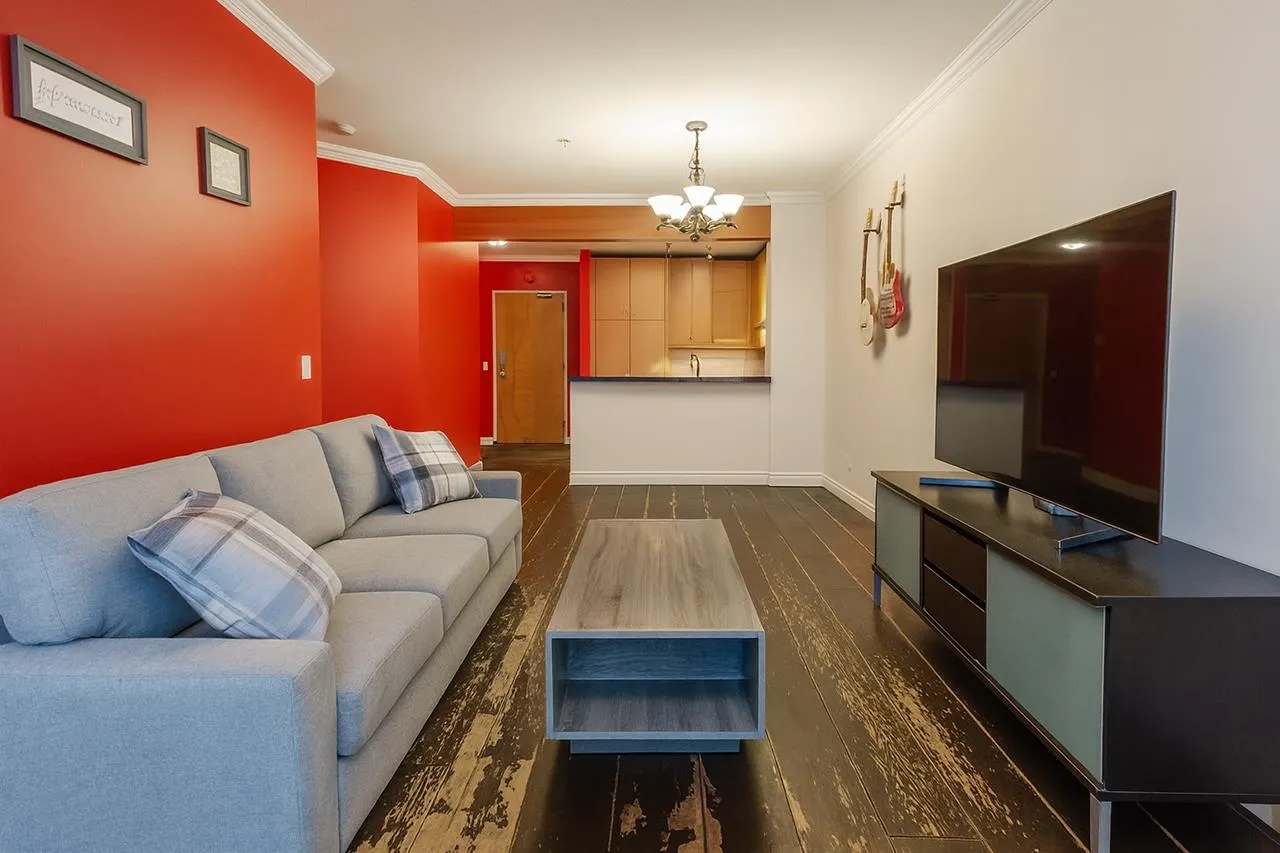 317 580 Raven Woods Drive