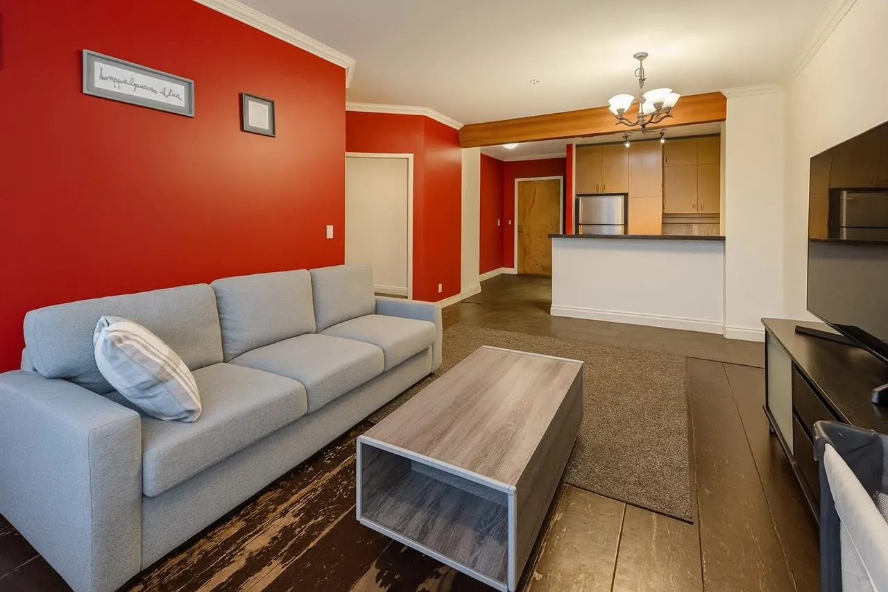 317 580 Raven Woods Drive