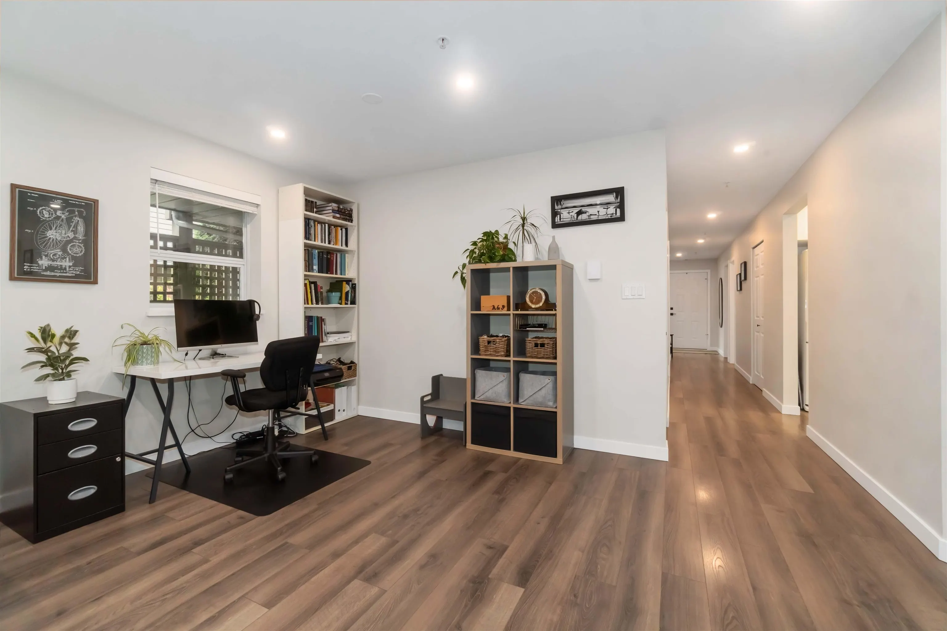 310 1000 Bowron Court