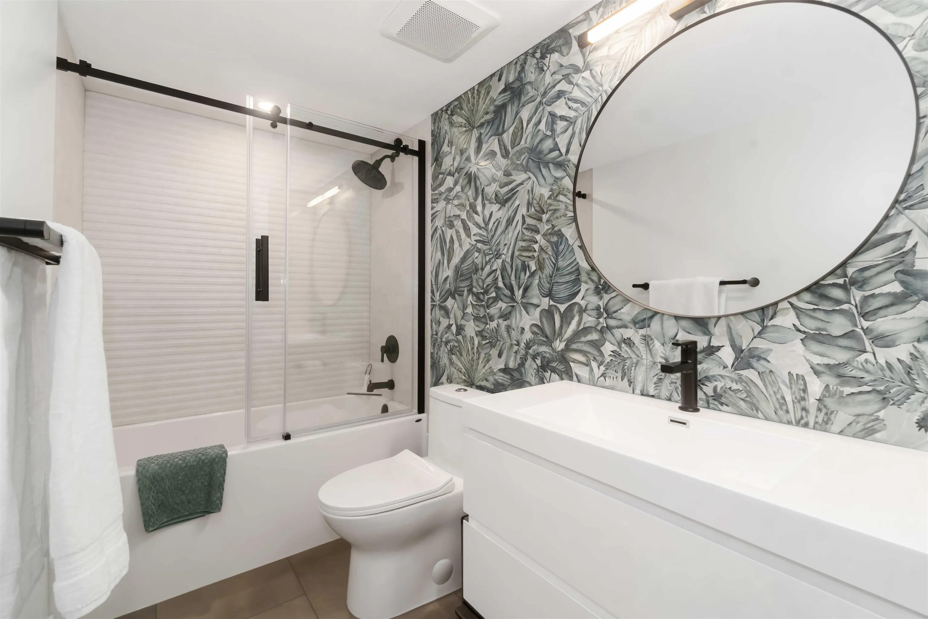 310 1000 Bowron Court