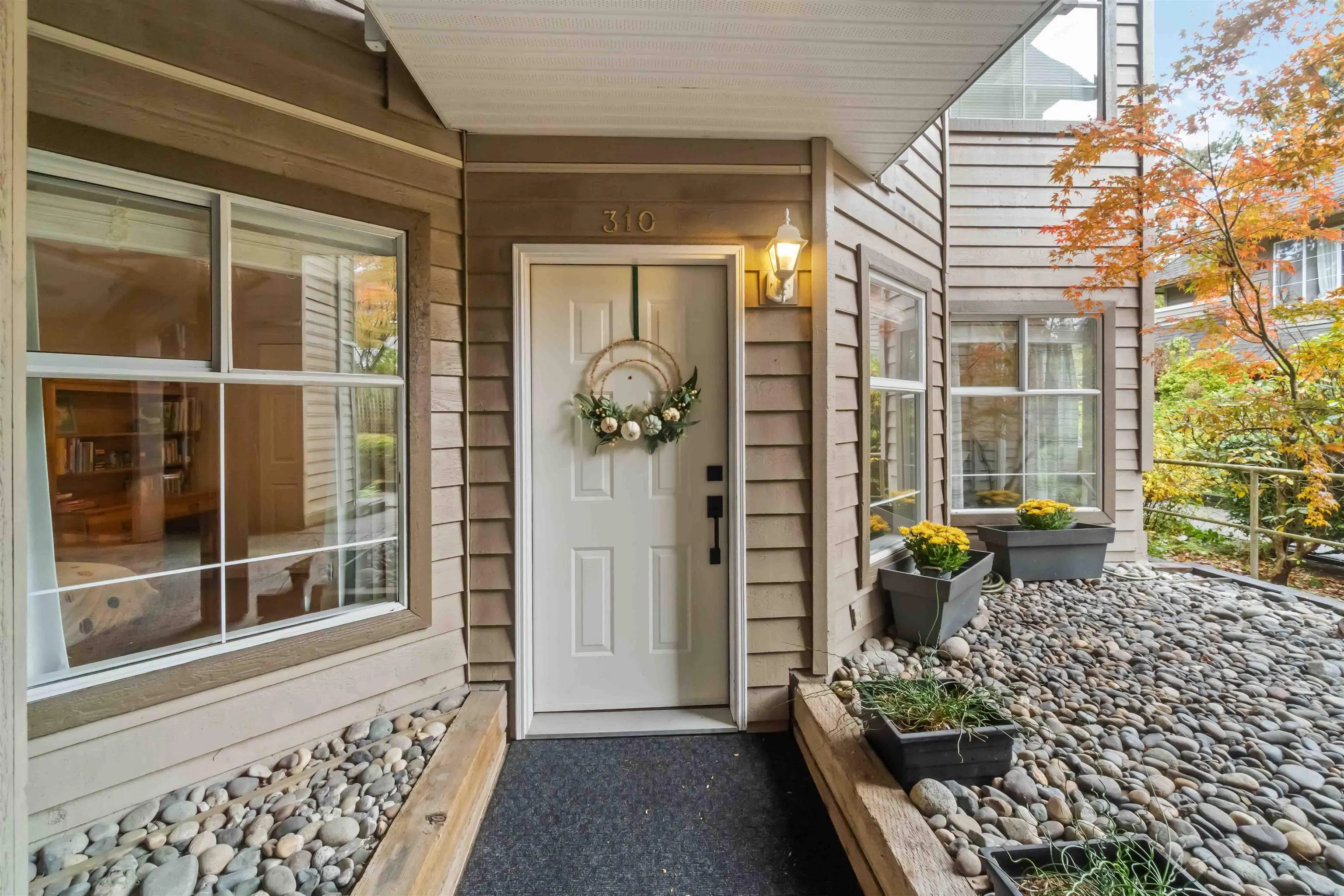 310 1000 Bowron Court