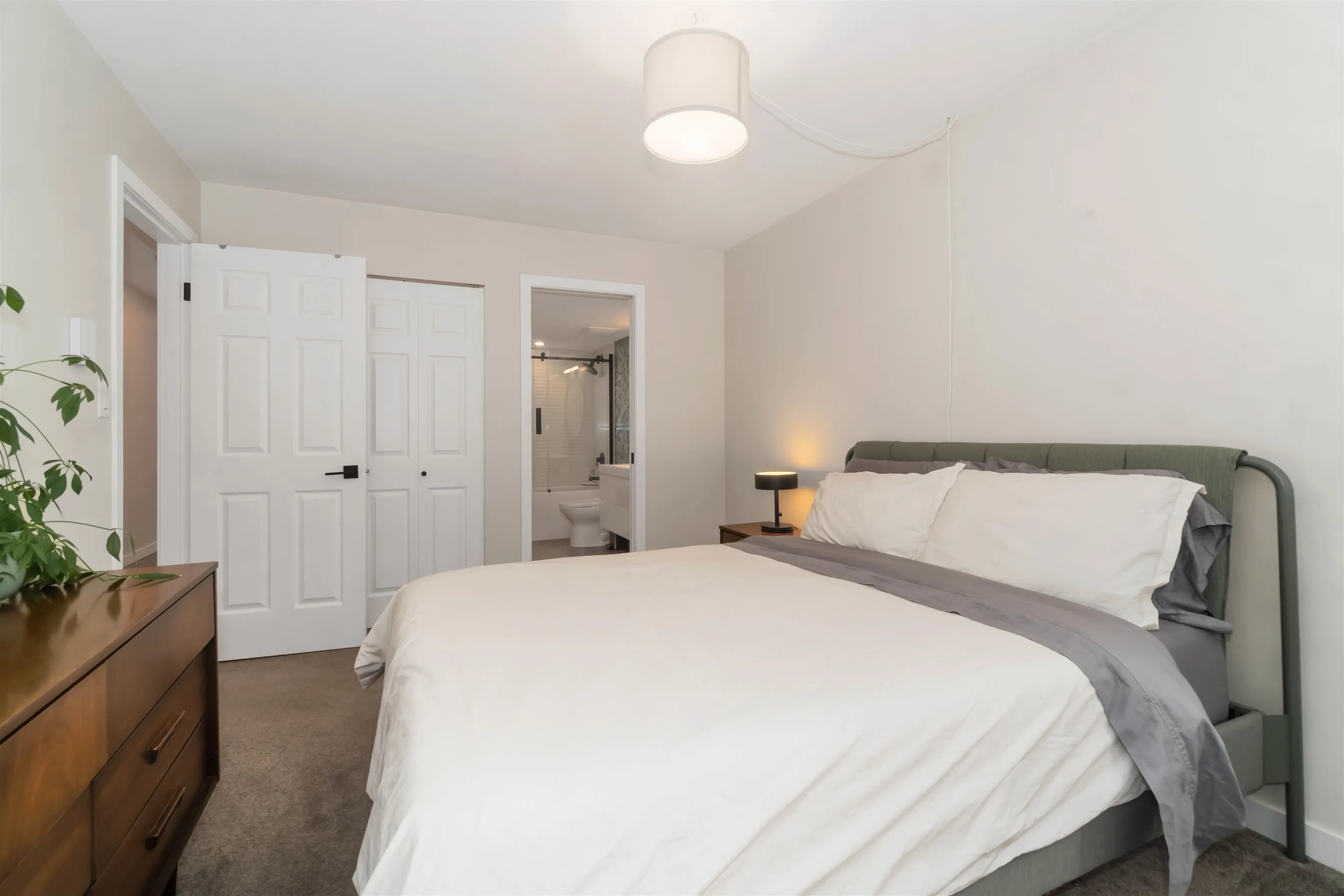 310 1000 Bowron Court