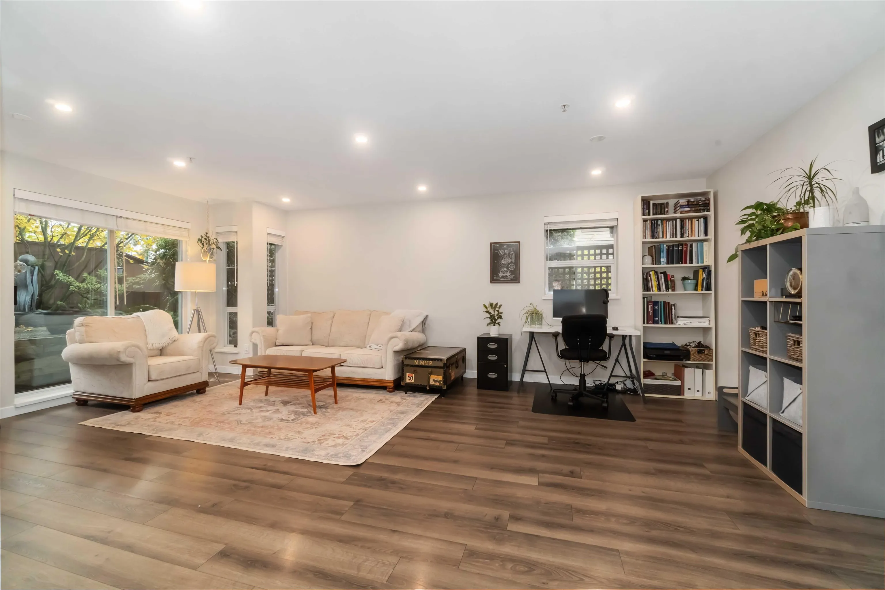 310 1000 Bowron Court