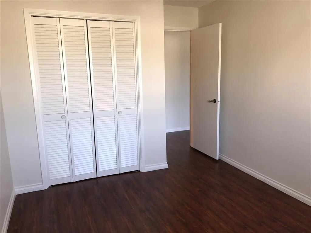 308 910 Fifth Avenue