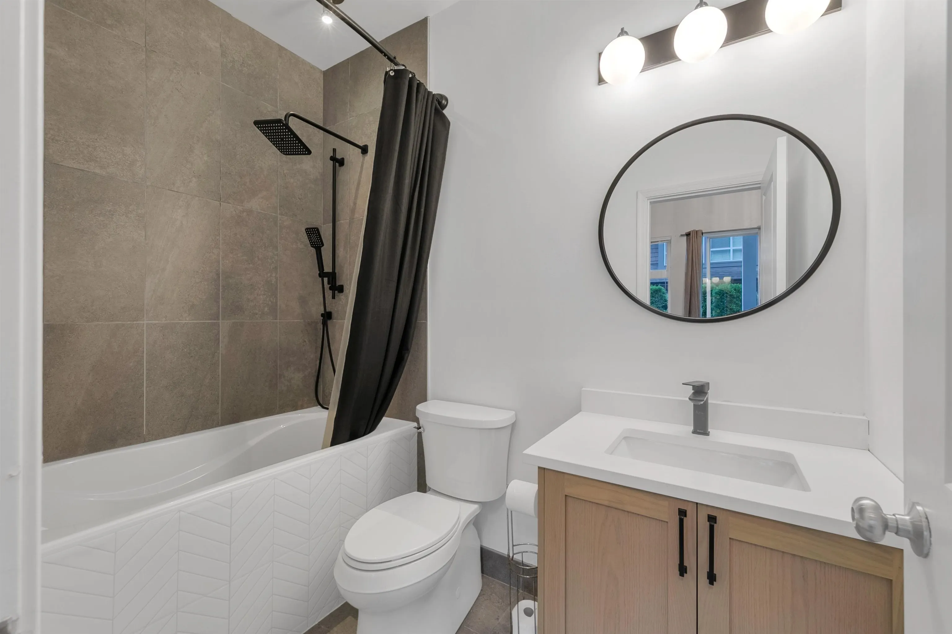 150 1460 Southview Street