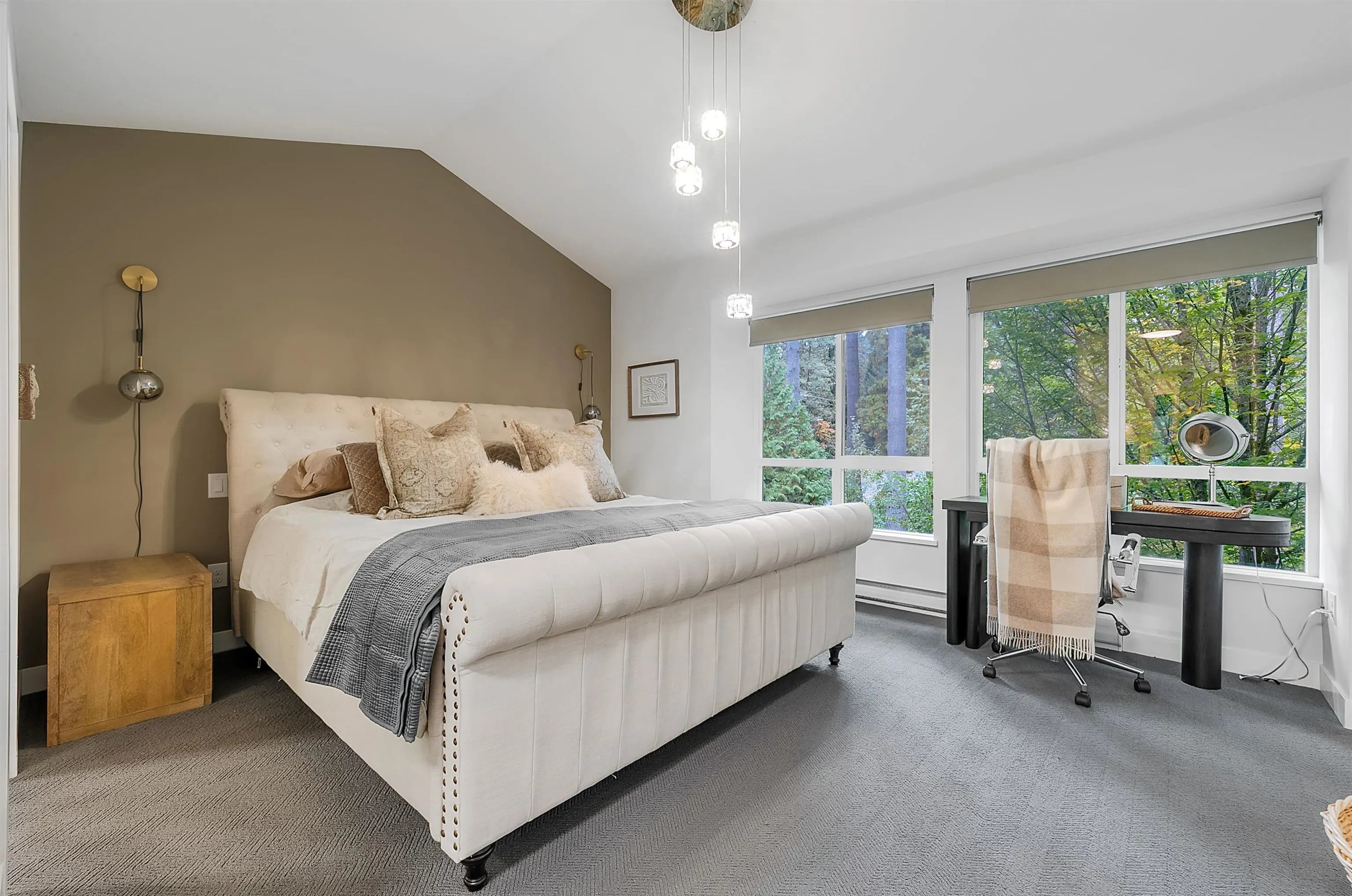 150 1460 Southview Street