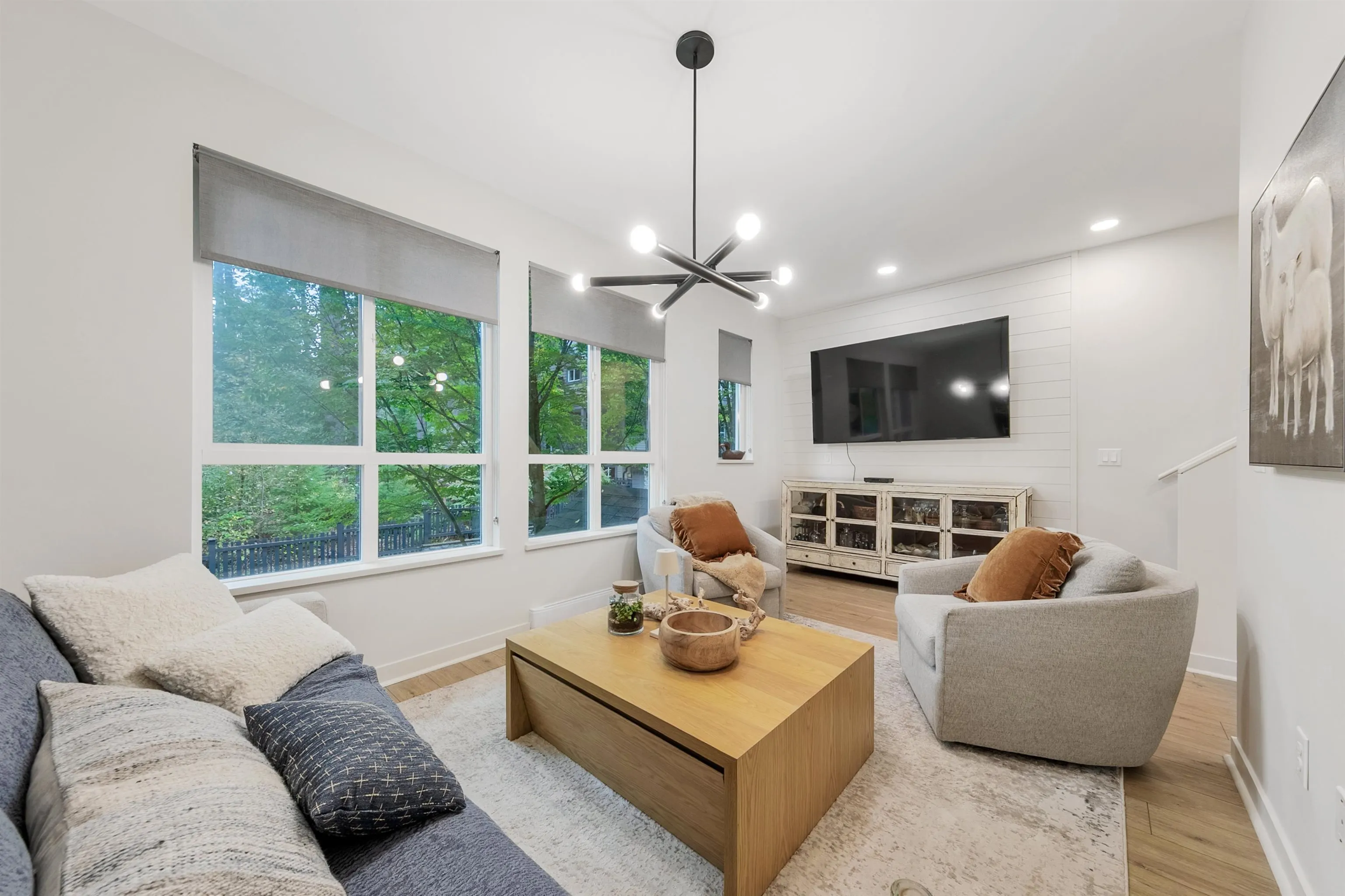 150 1460 Southview Street