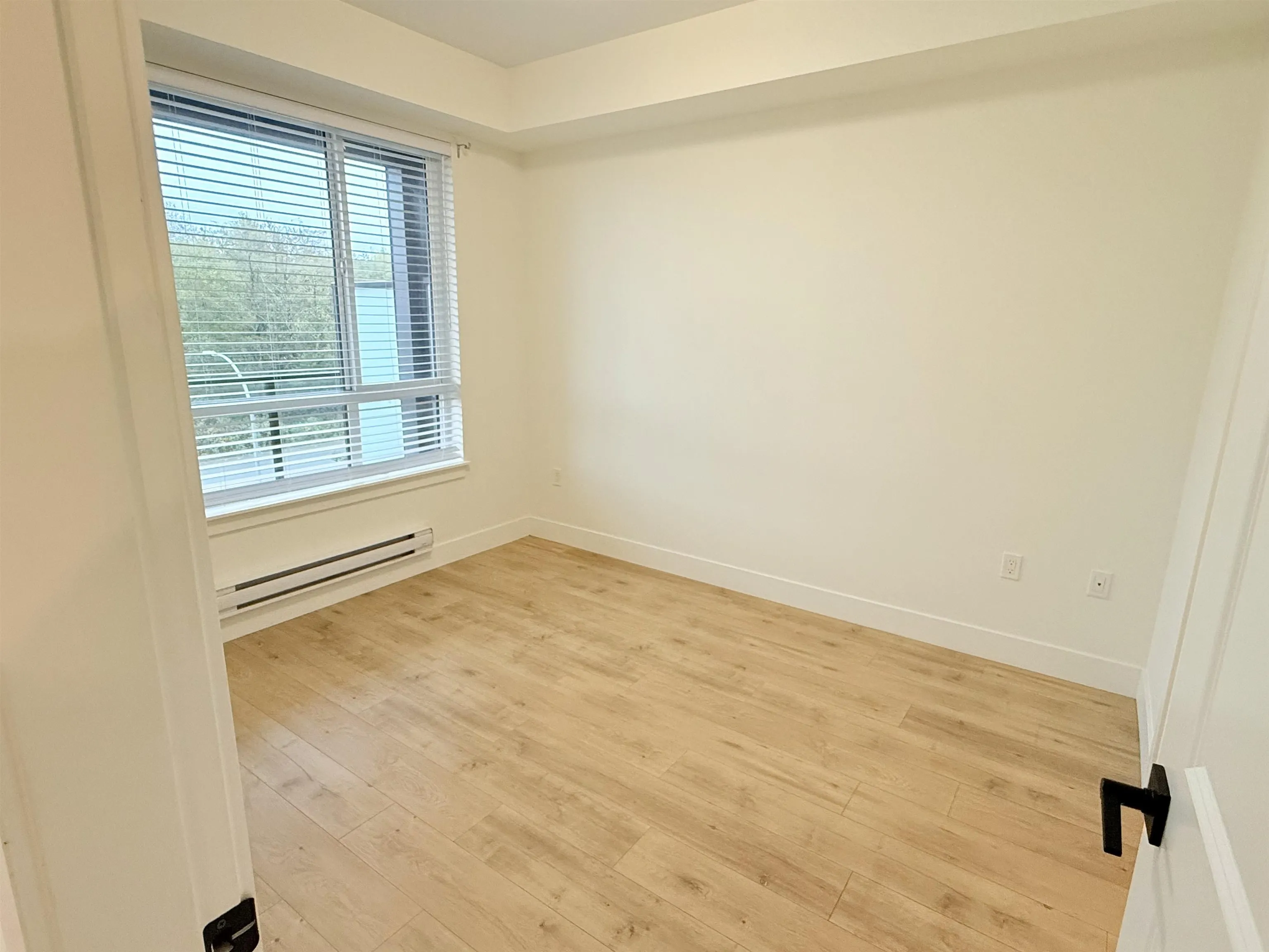 413 7506 199a Street