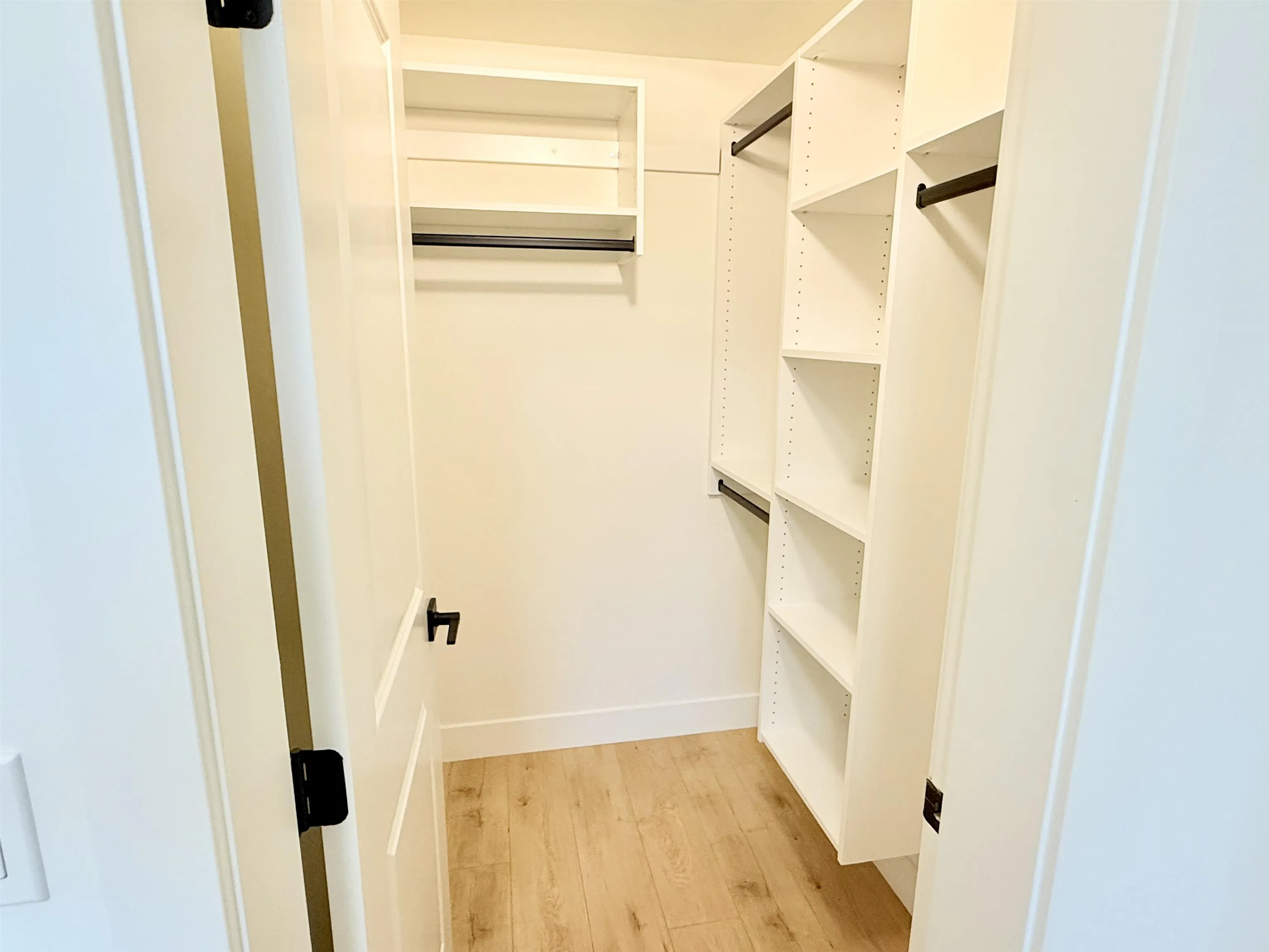 413 7506 199a Street