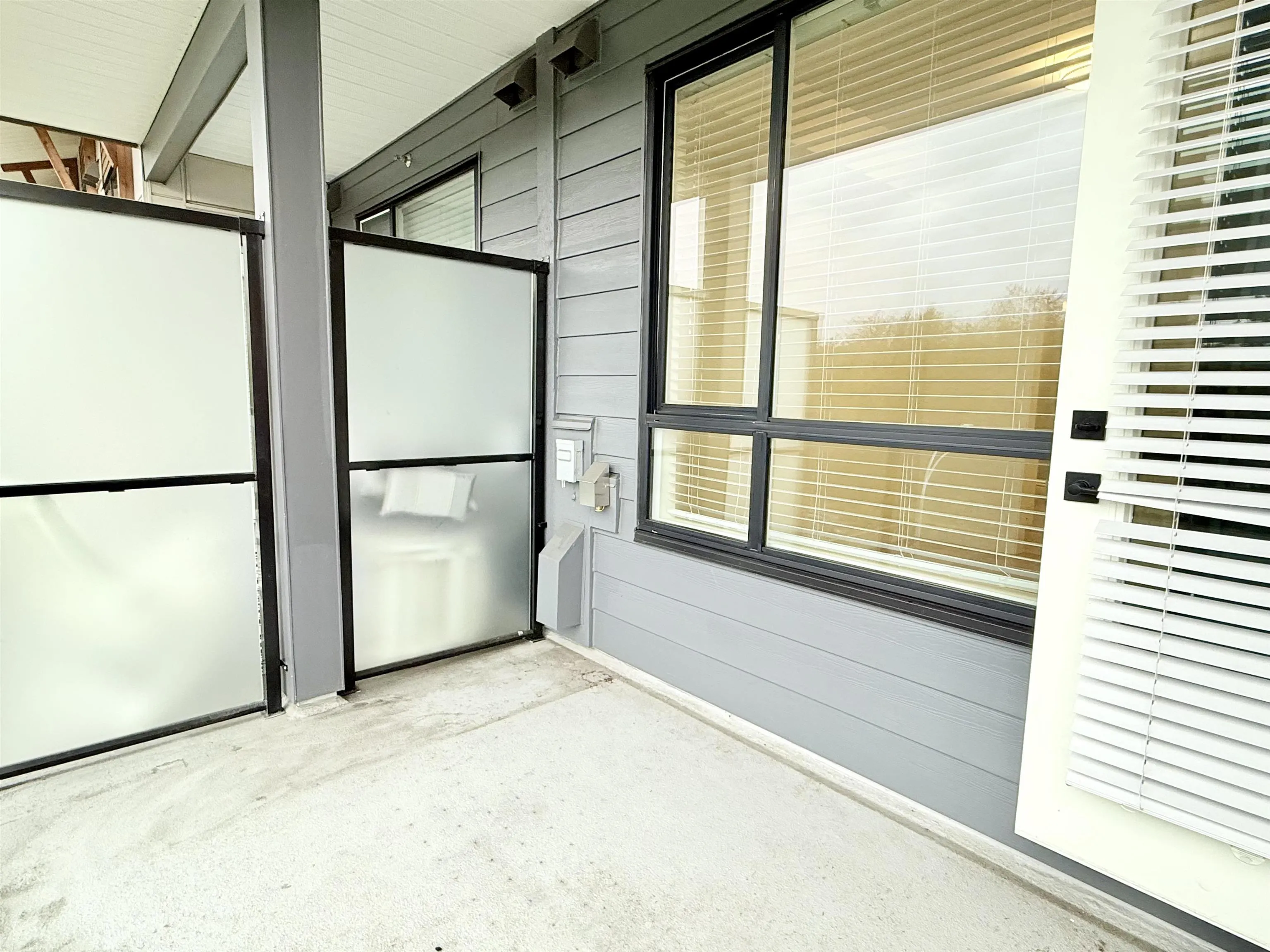 413 7506 199a Street