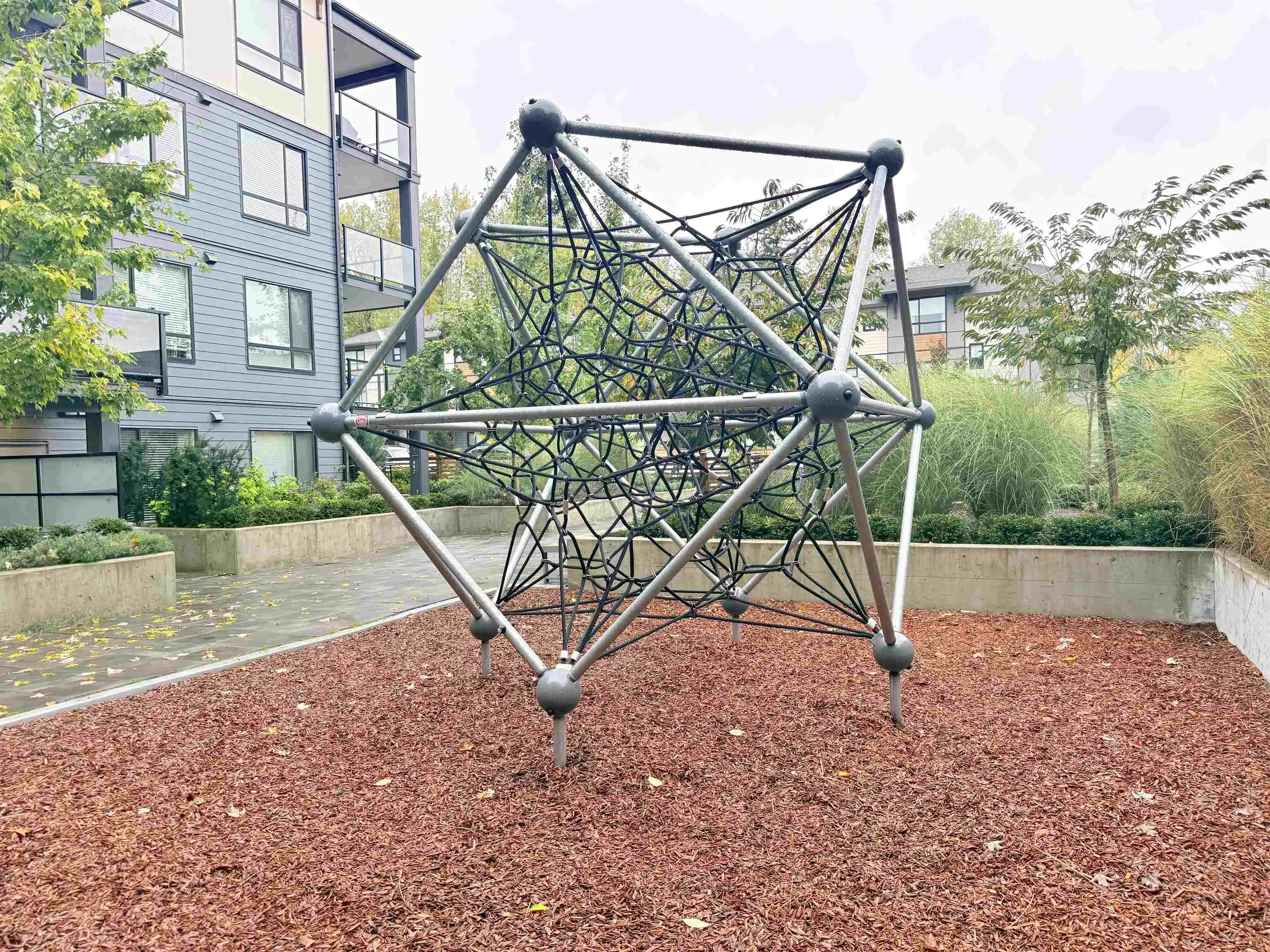 413 7506 199a Street