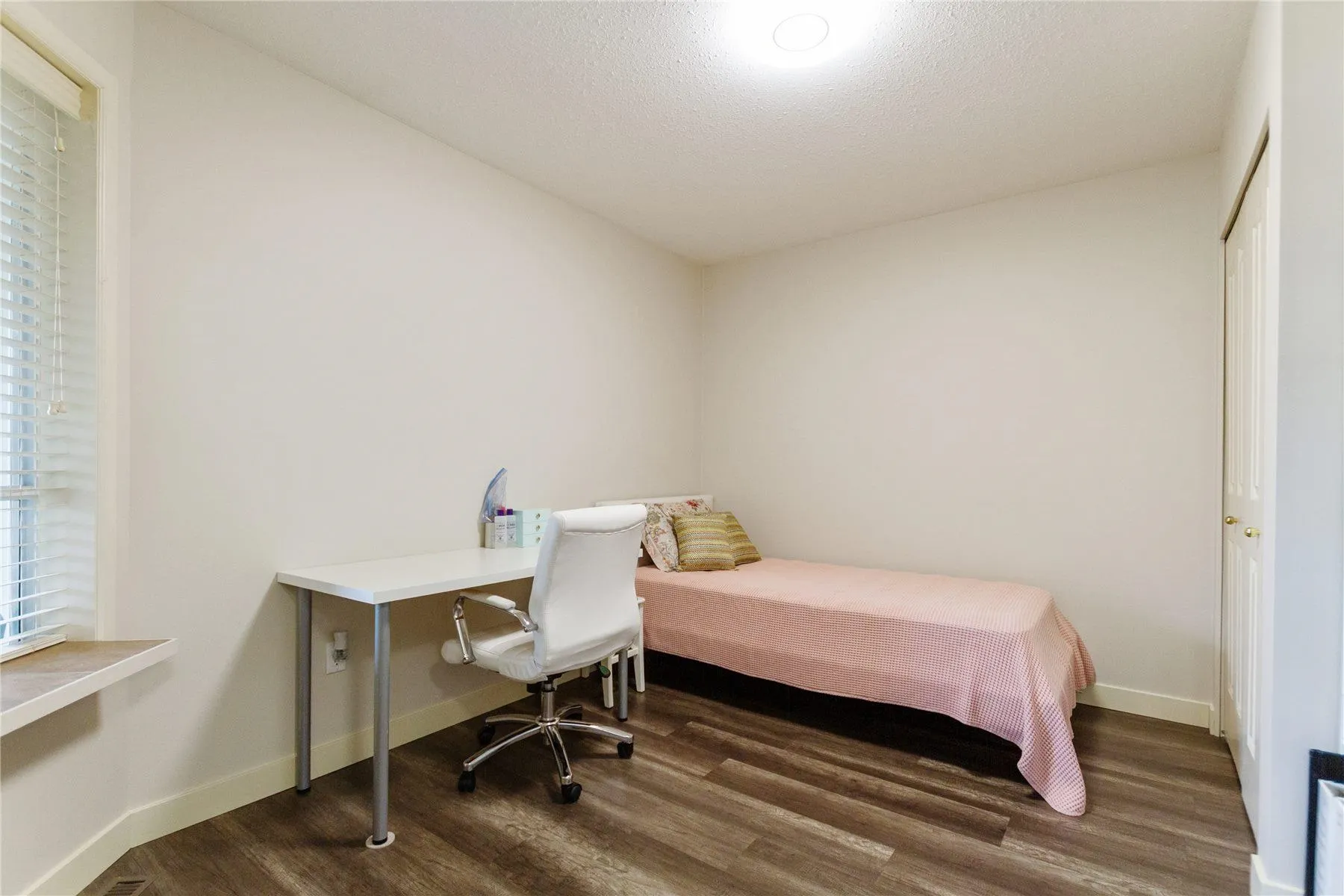 21 32615 Murray Avenue