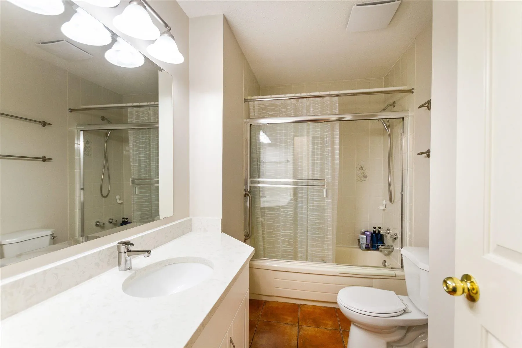 21 32615 Murray Avenue