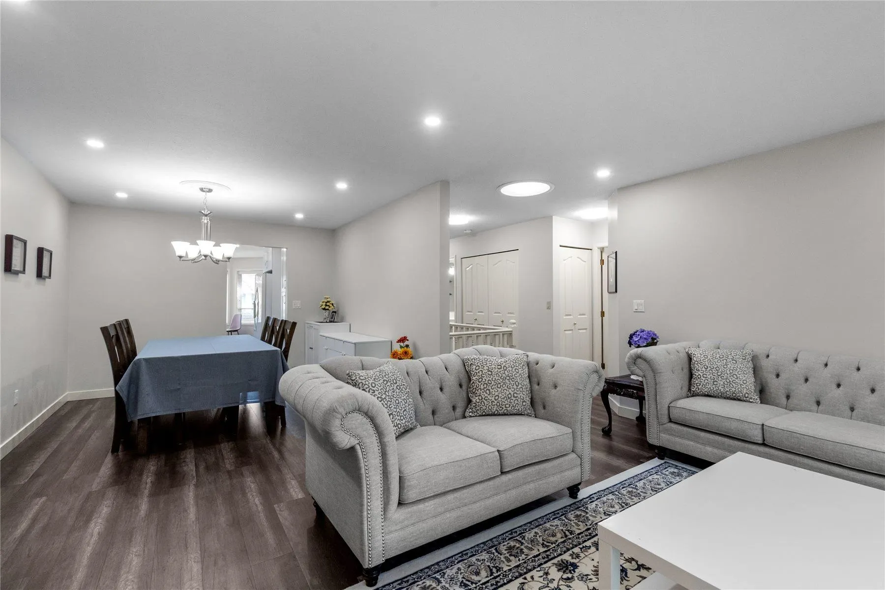 21 32615 Murray Avenue