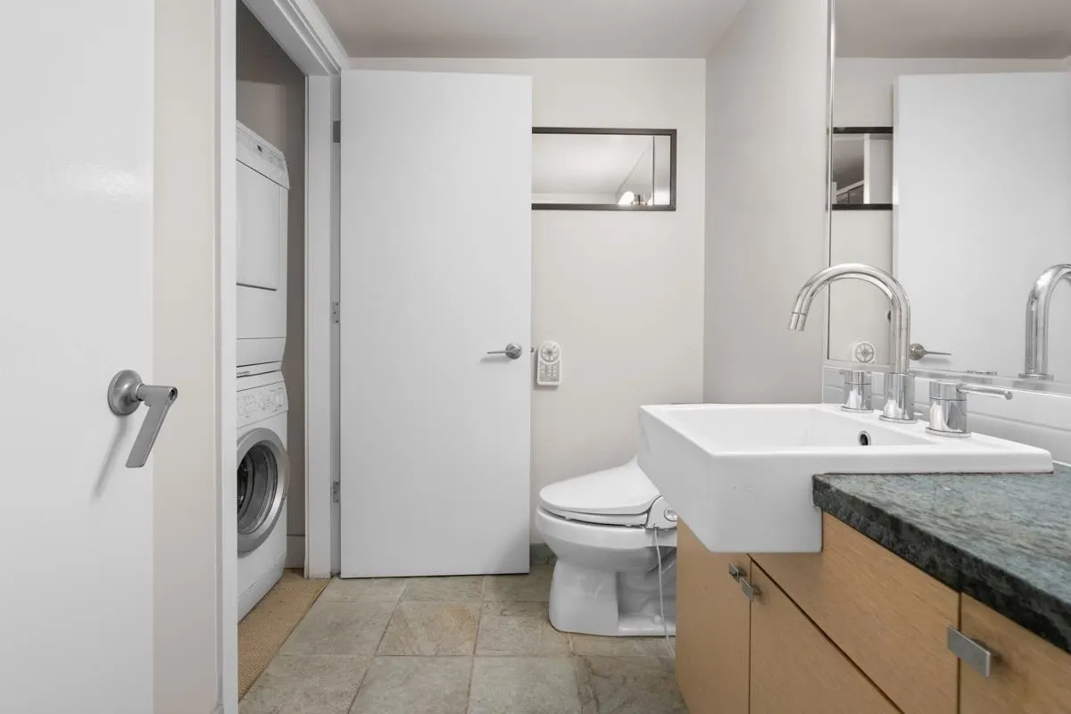 506 1530 W 8th Avenue