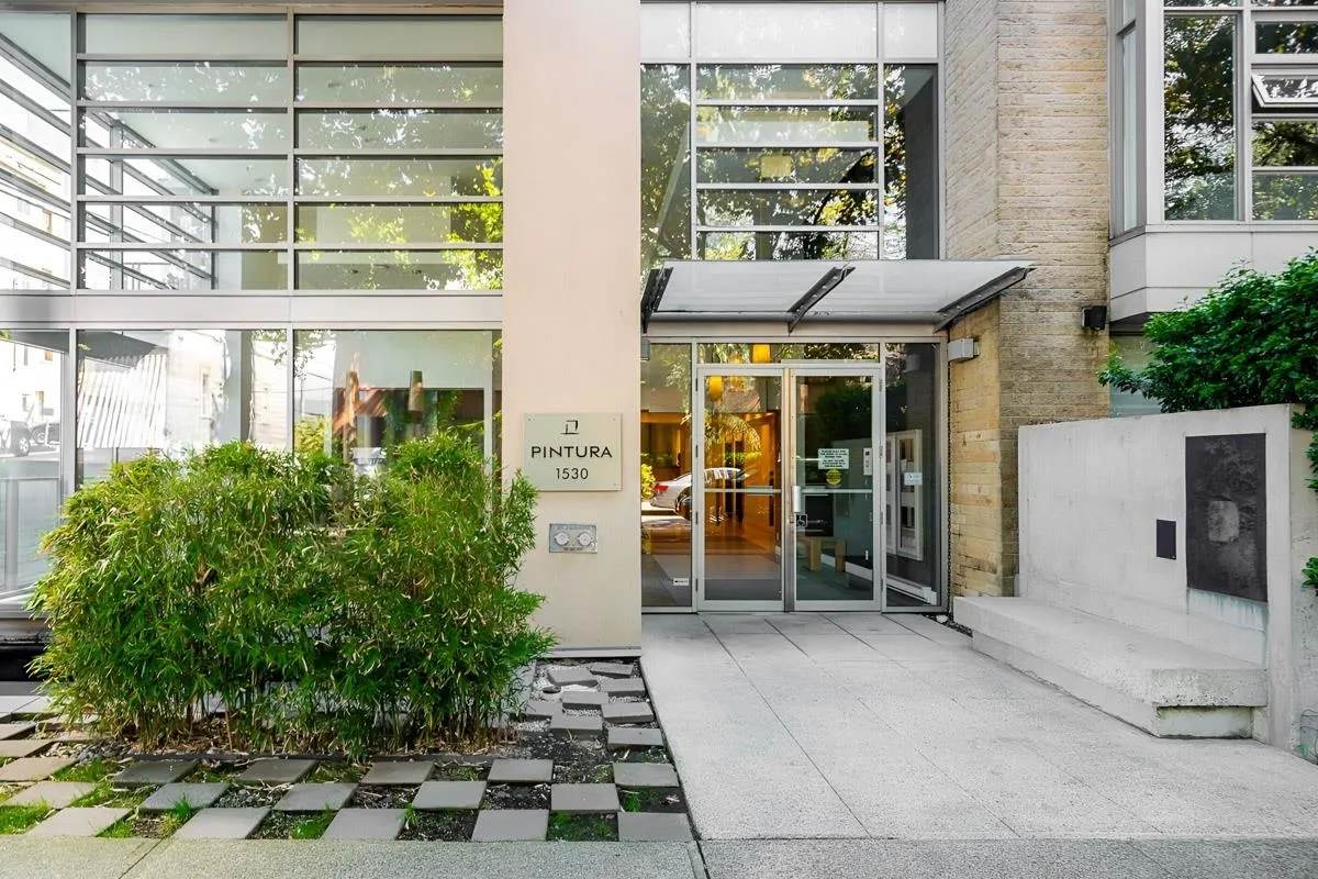 506 1530 W 8th Avenue