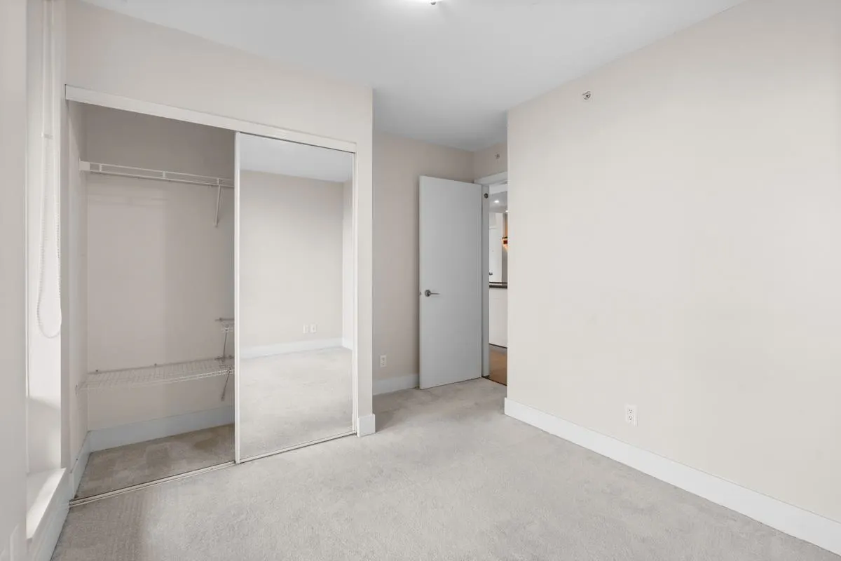 506 1530 W 8th Avenue