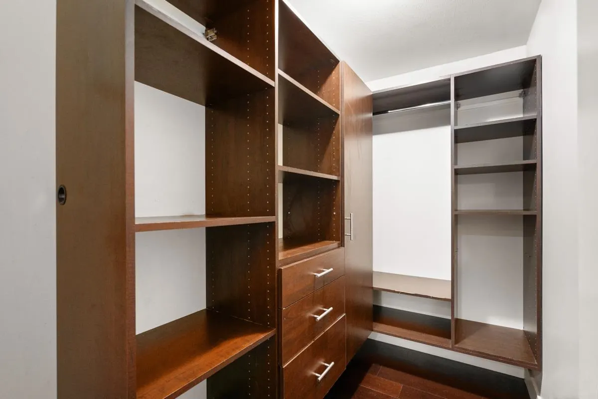 506 1530 W 8th Avenue