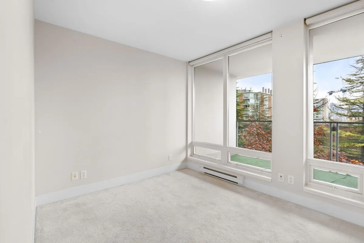 506 1530 W 8th Avenue