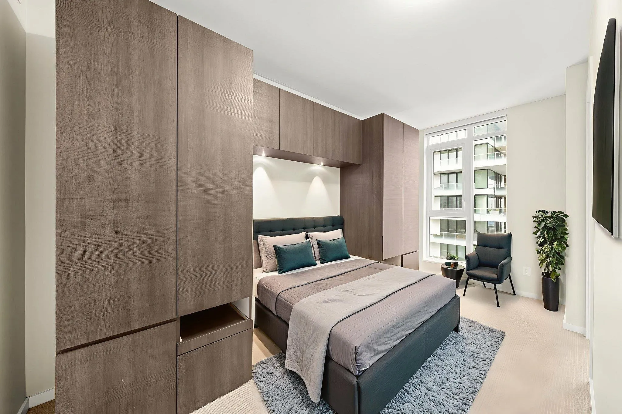 2301 1351 Continental Street