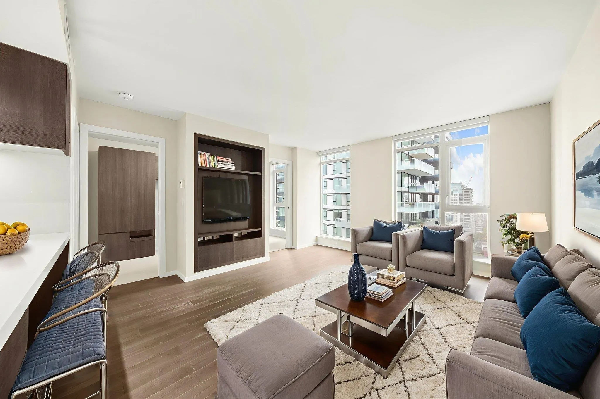 2301 1351 Continental Street