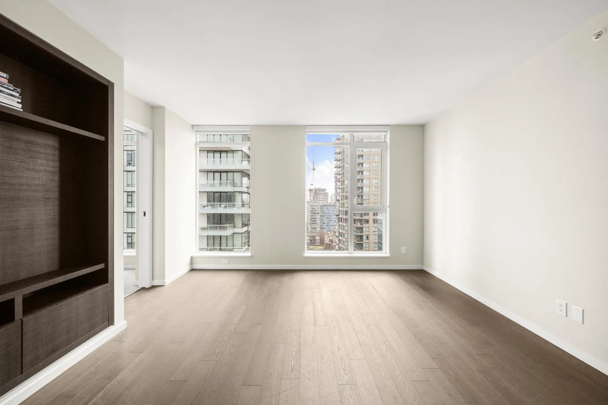 2301 1351 Continental Street