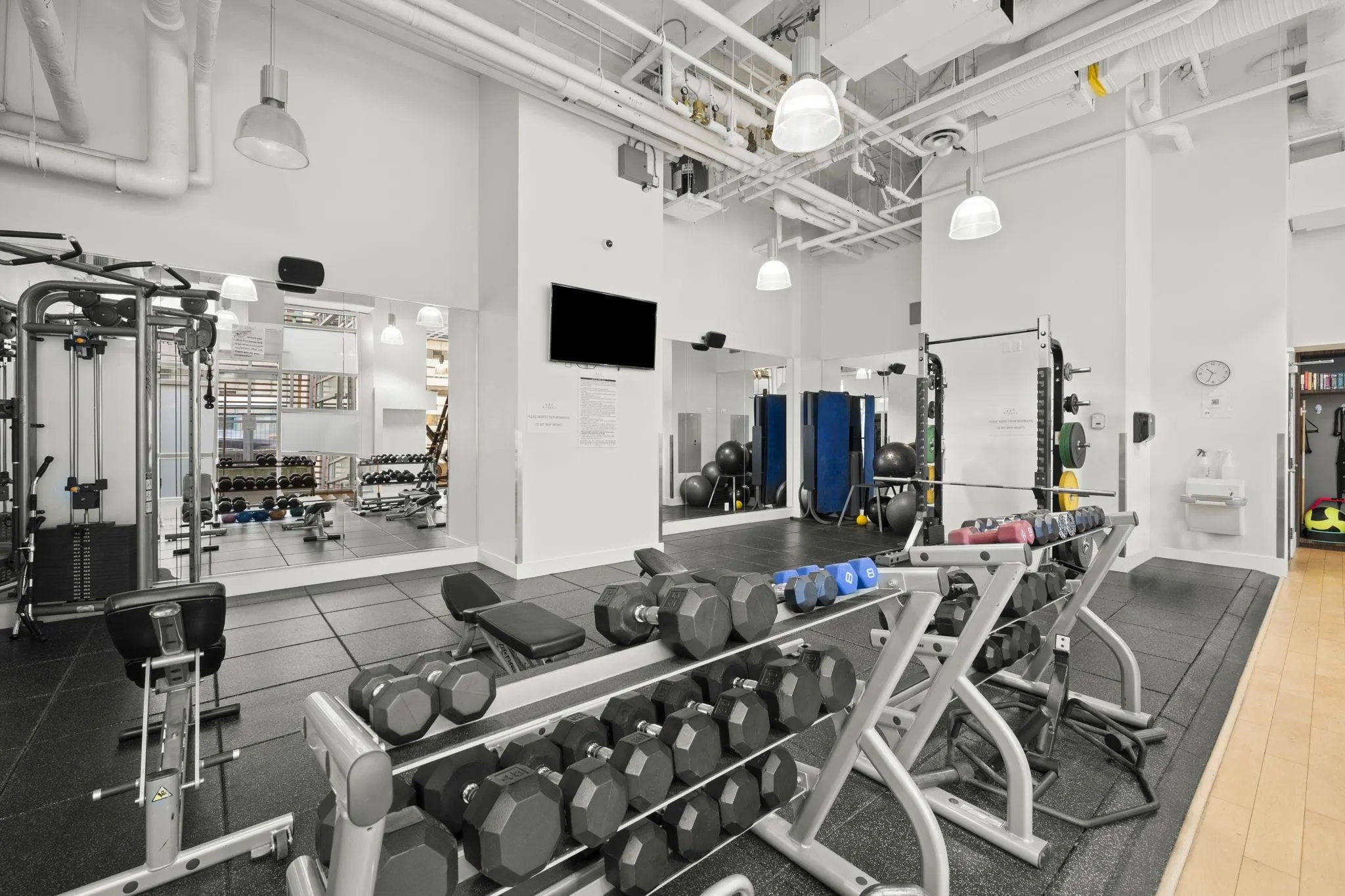 2301 1351 Continental Street