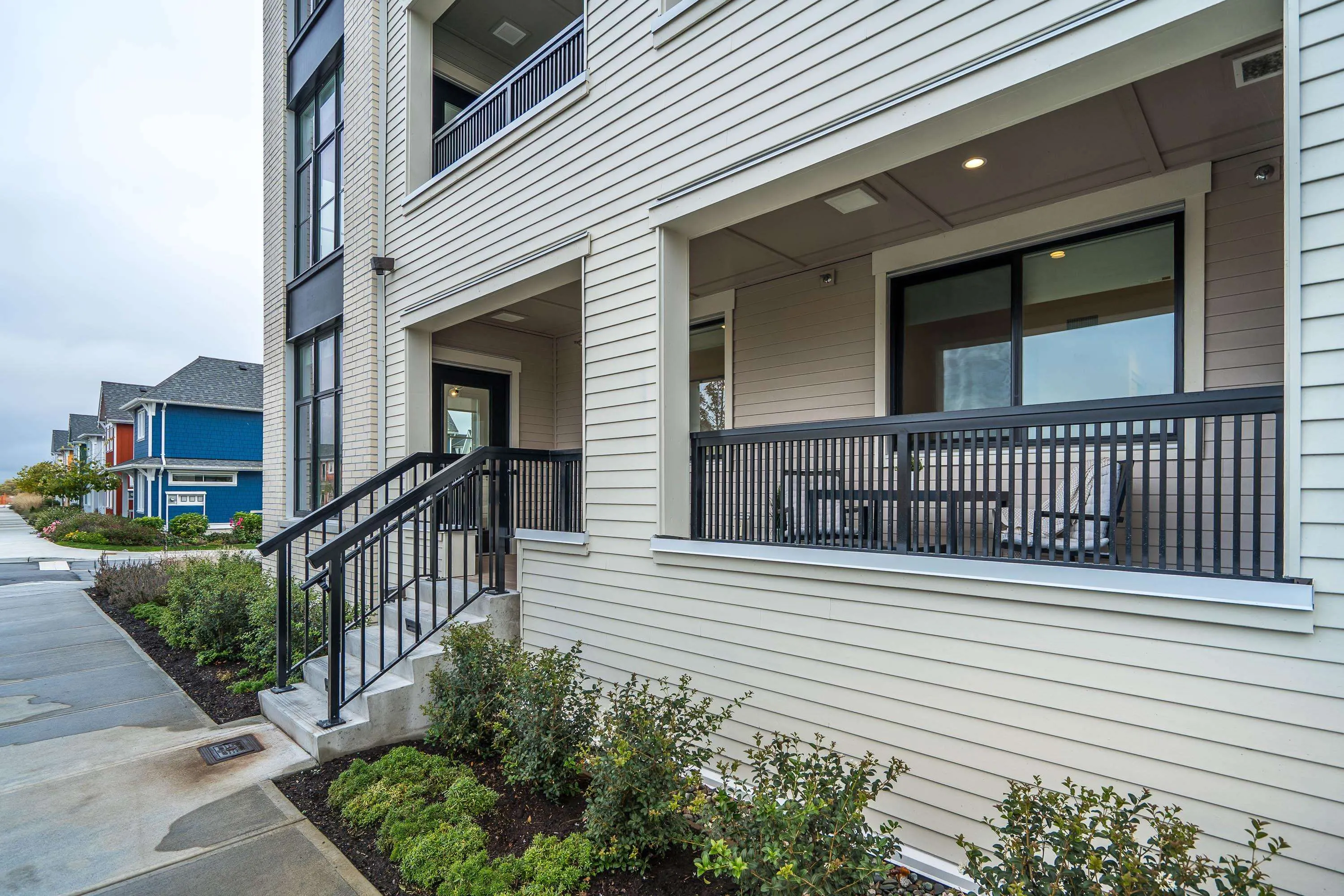 102 320 Ridge Street