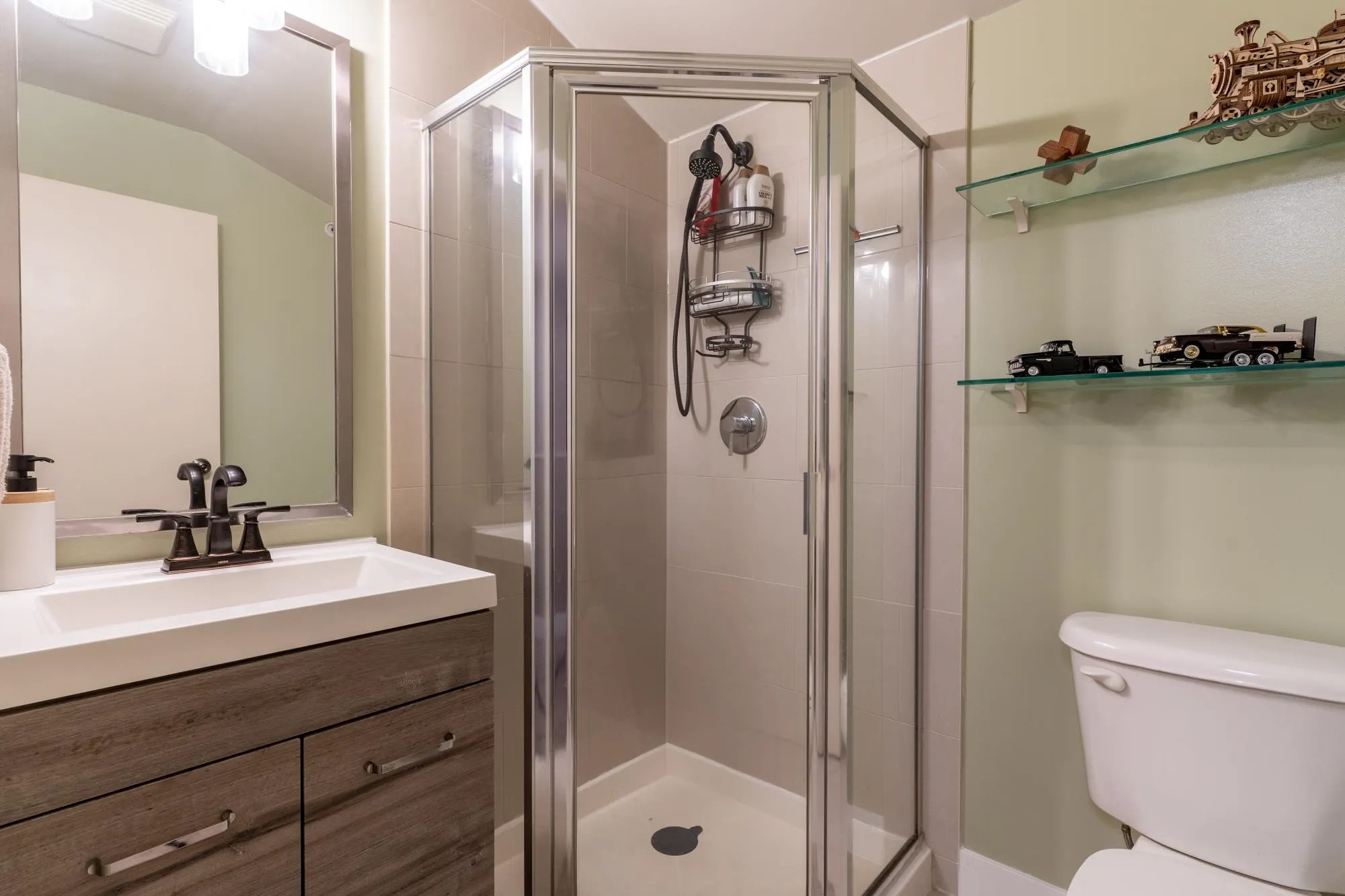 415 6888 Southpoint Drive