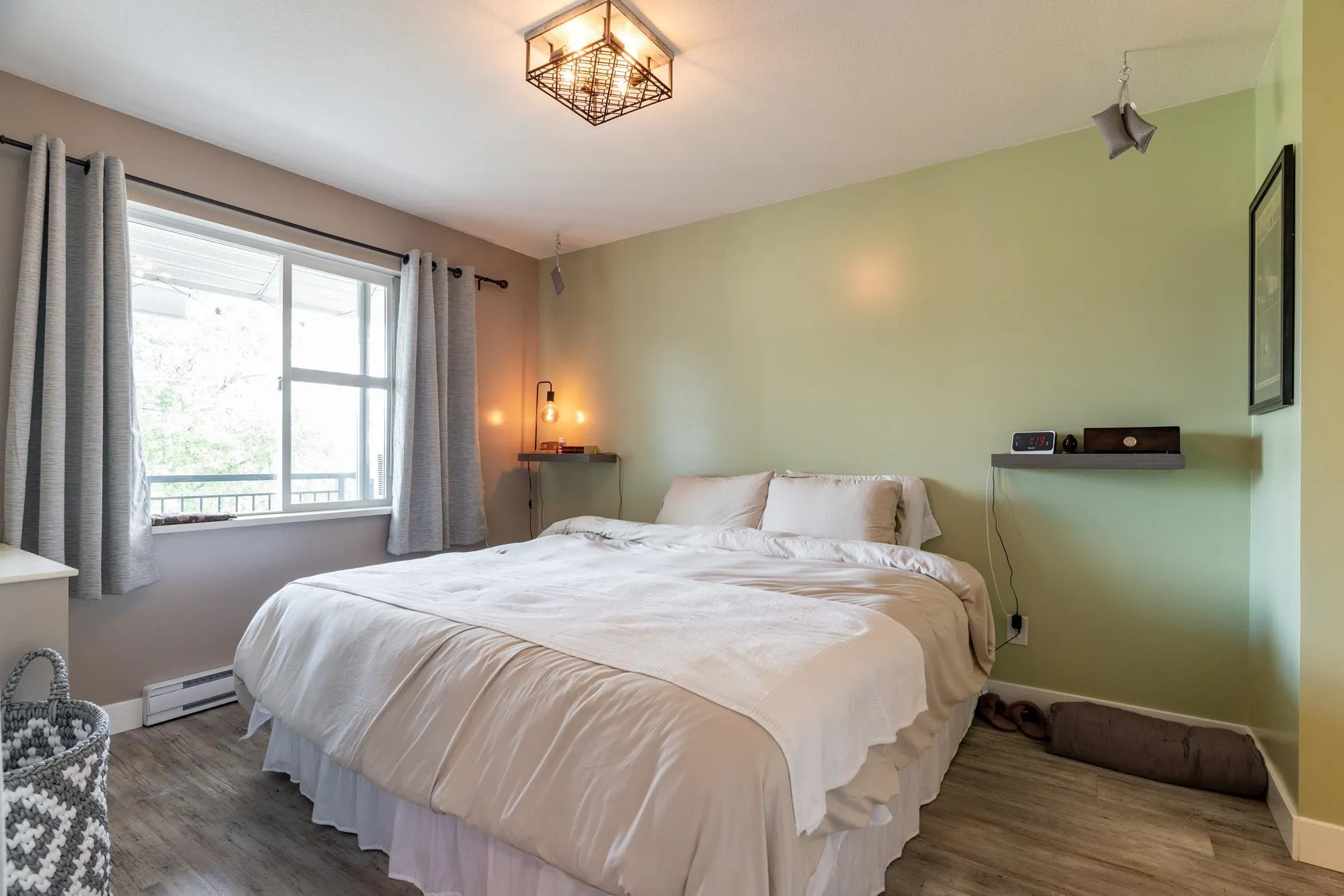 415 6888 Southpoint Drive