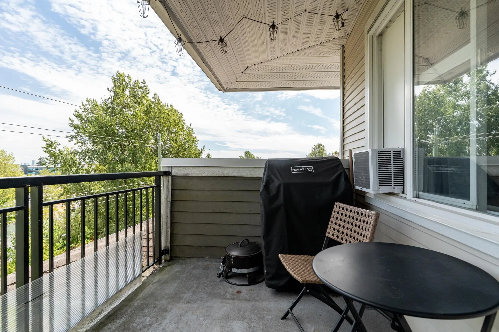 415 6888 Southpoint Drive