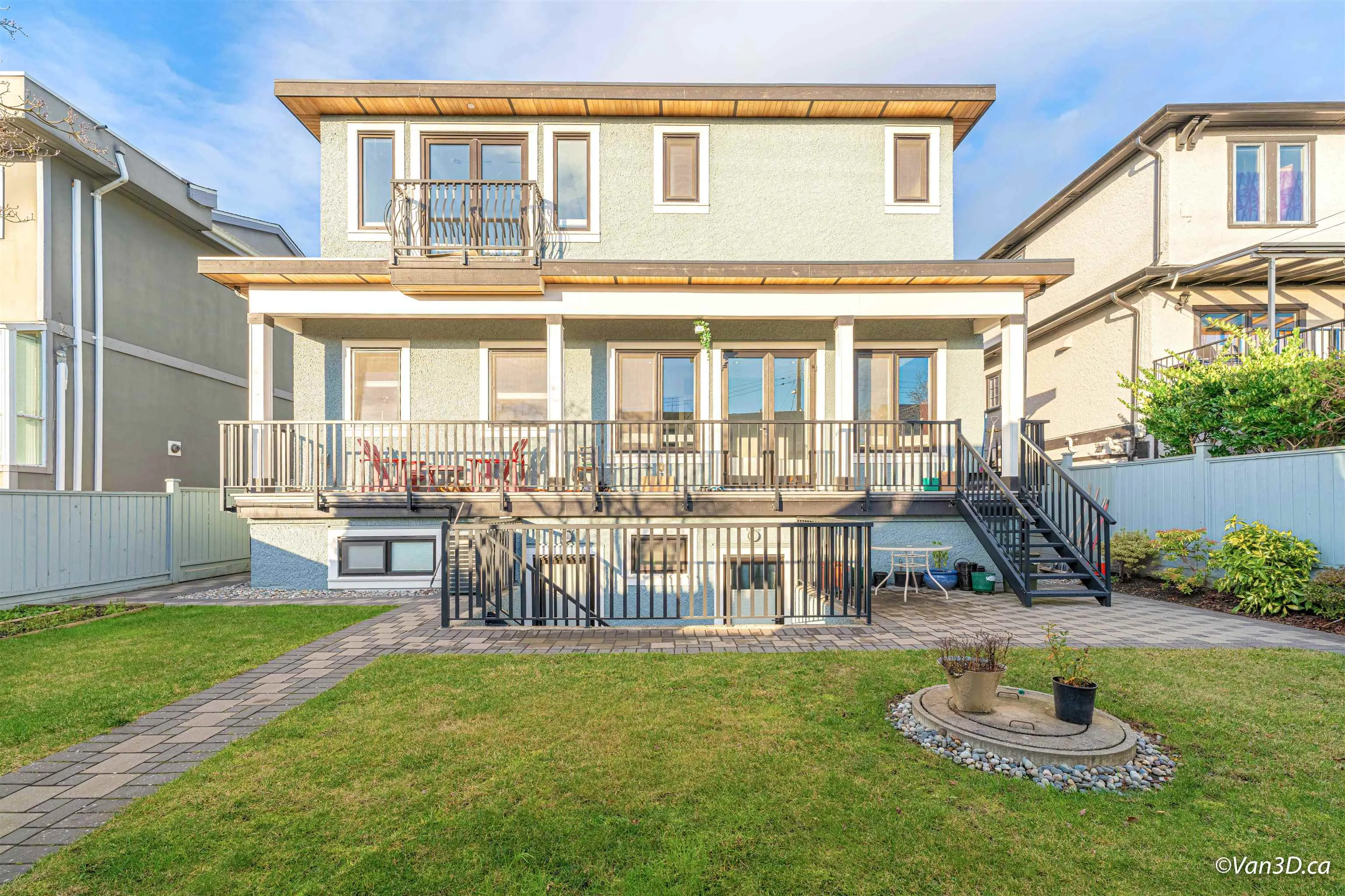 146 W 40th Avenue