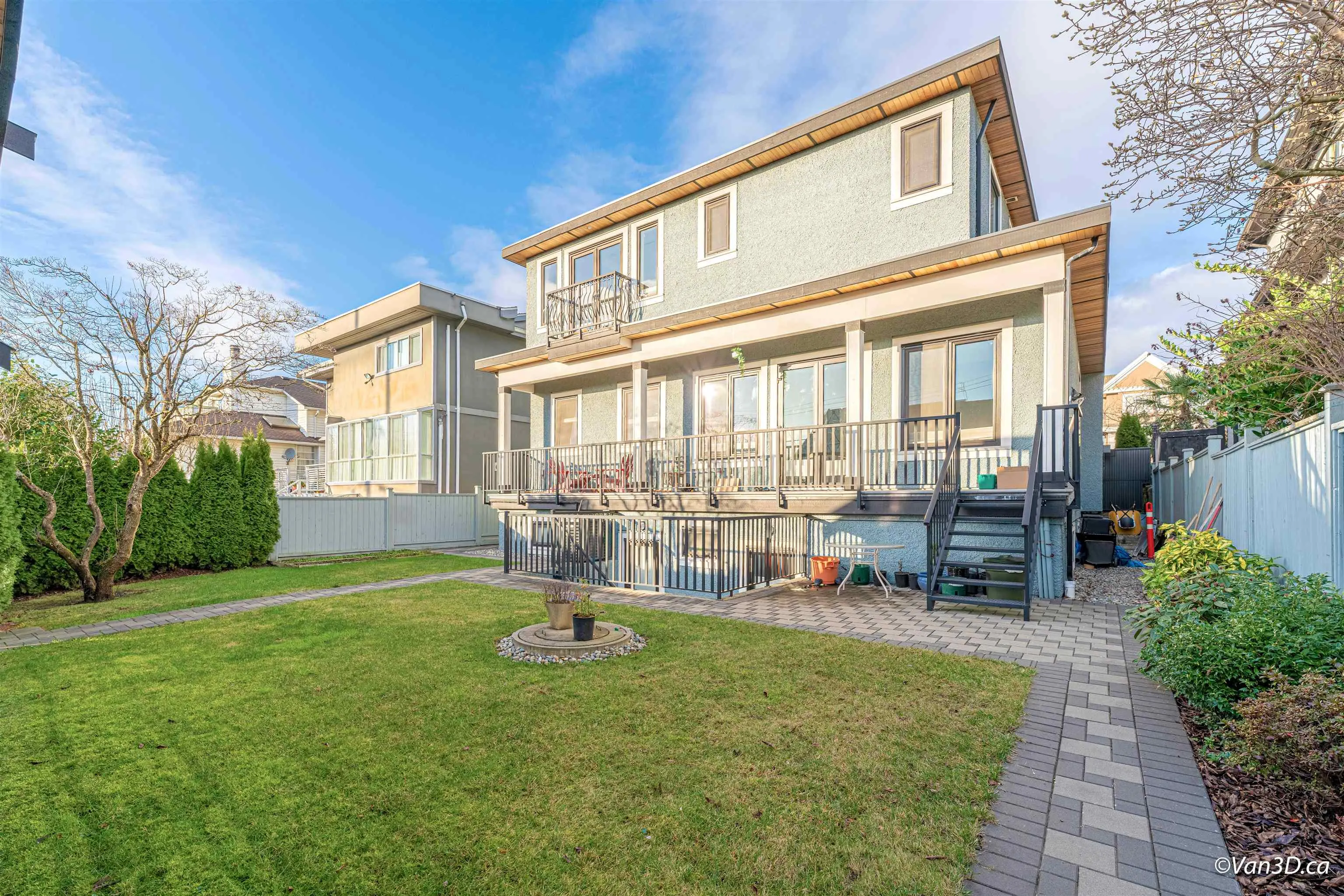 146 W 40th Avenue