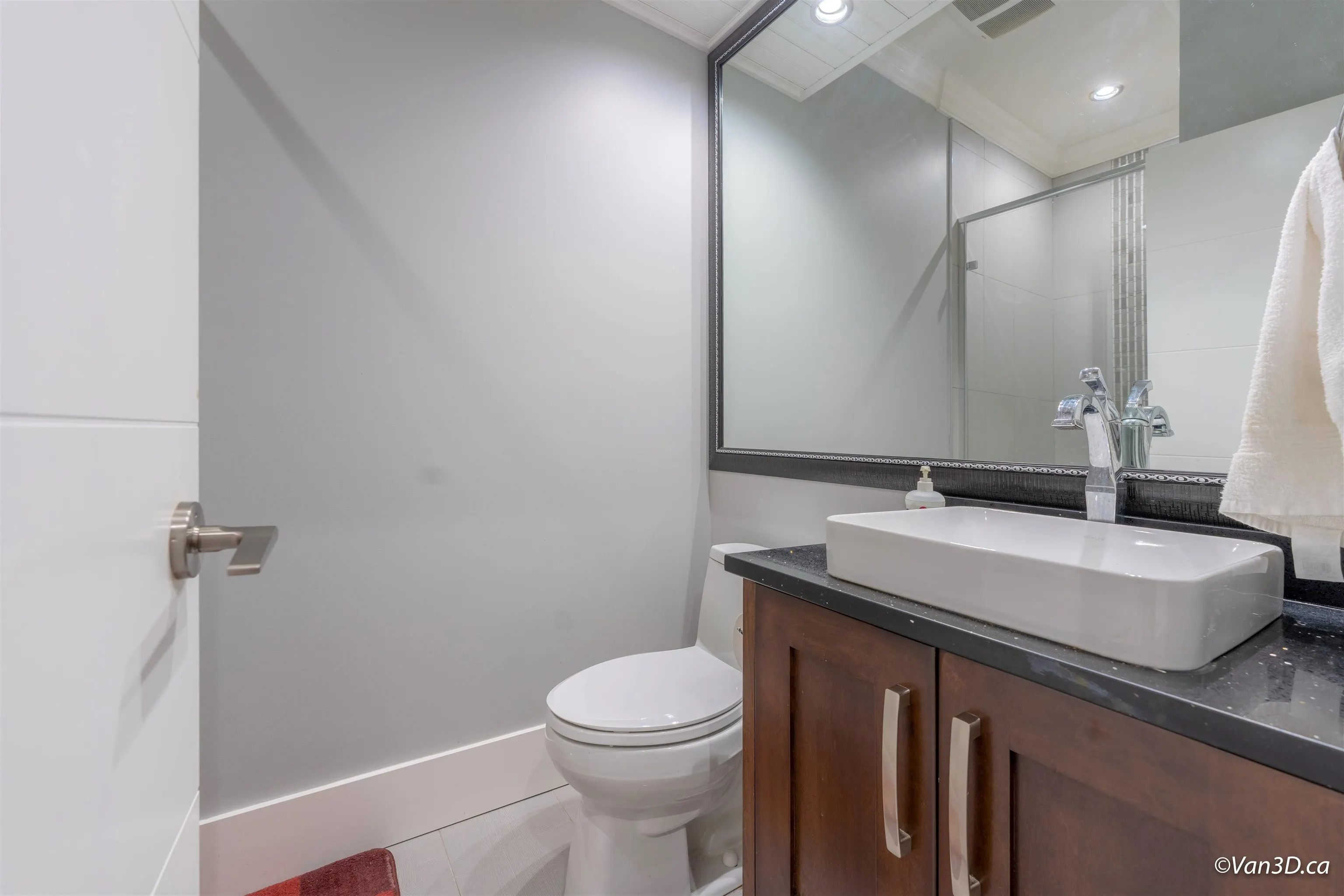 146 W 40th Avenue