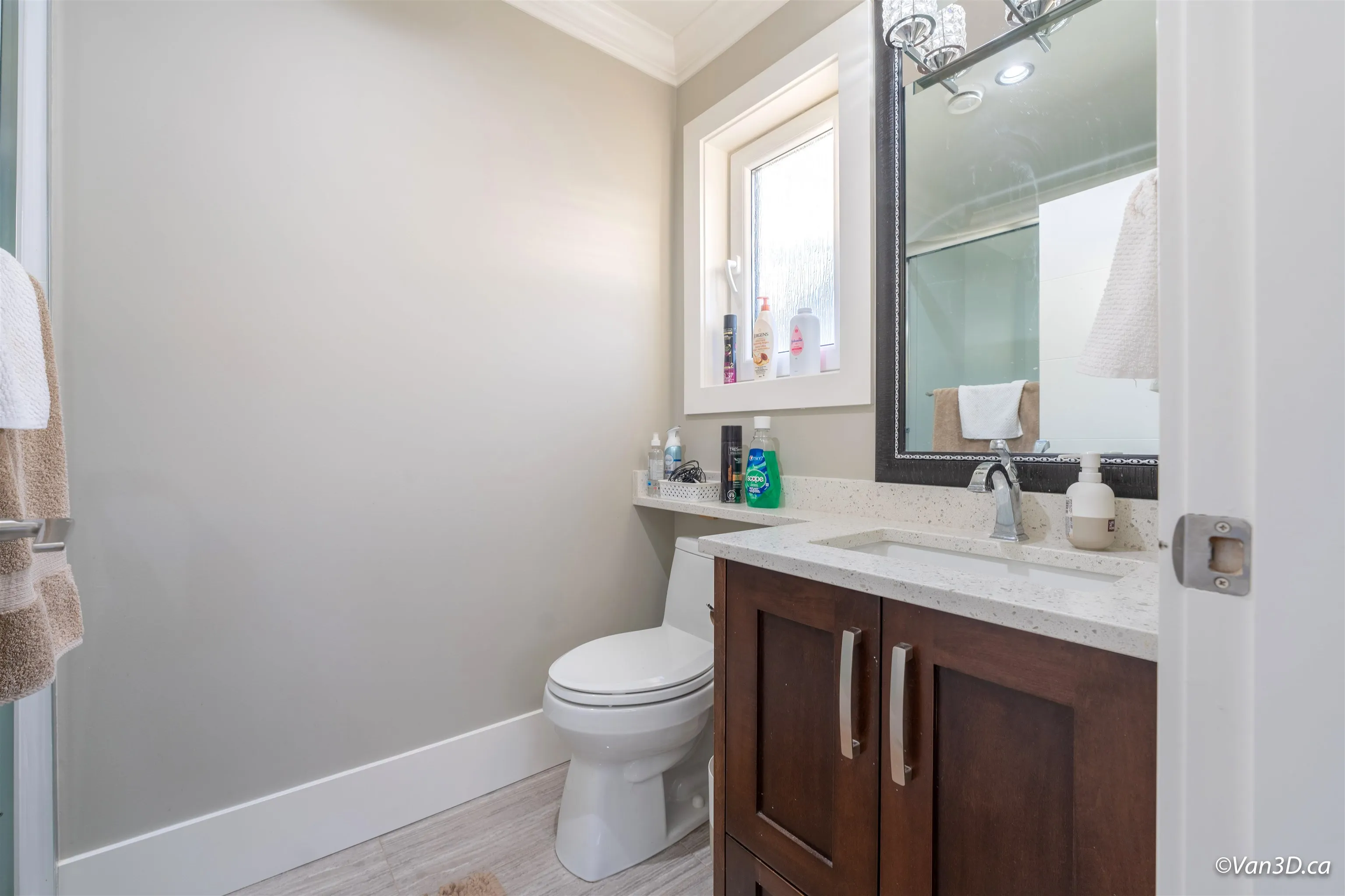 146 W 40th Avenue