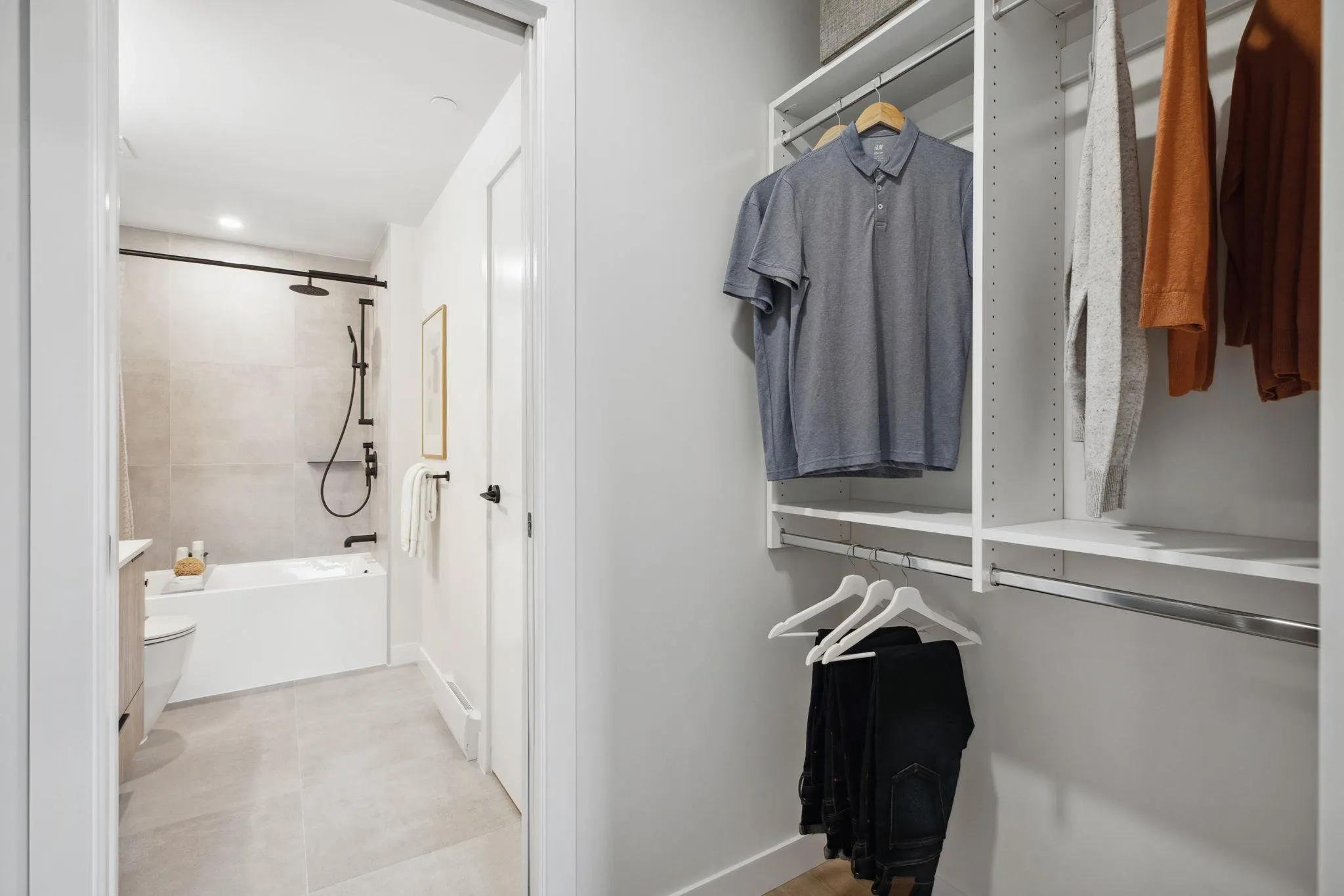 108 715 Ducklow Street