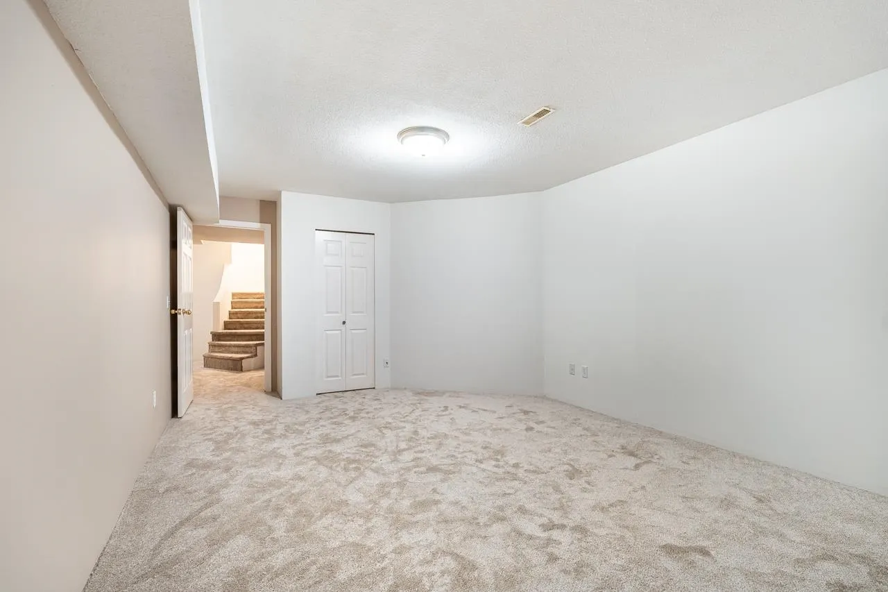 3139 Patullo Crescent
