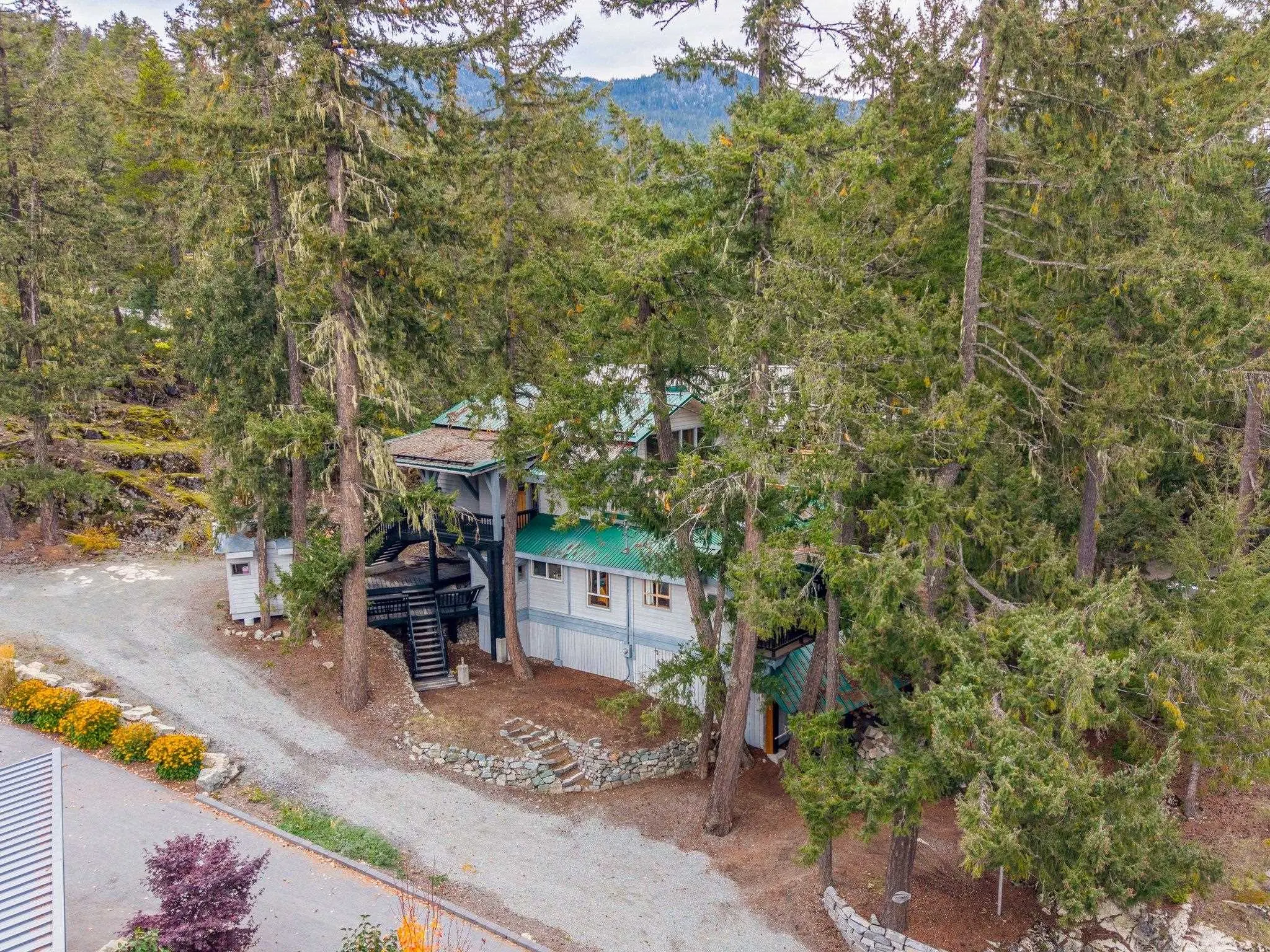 9539 Emerald Drive