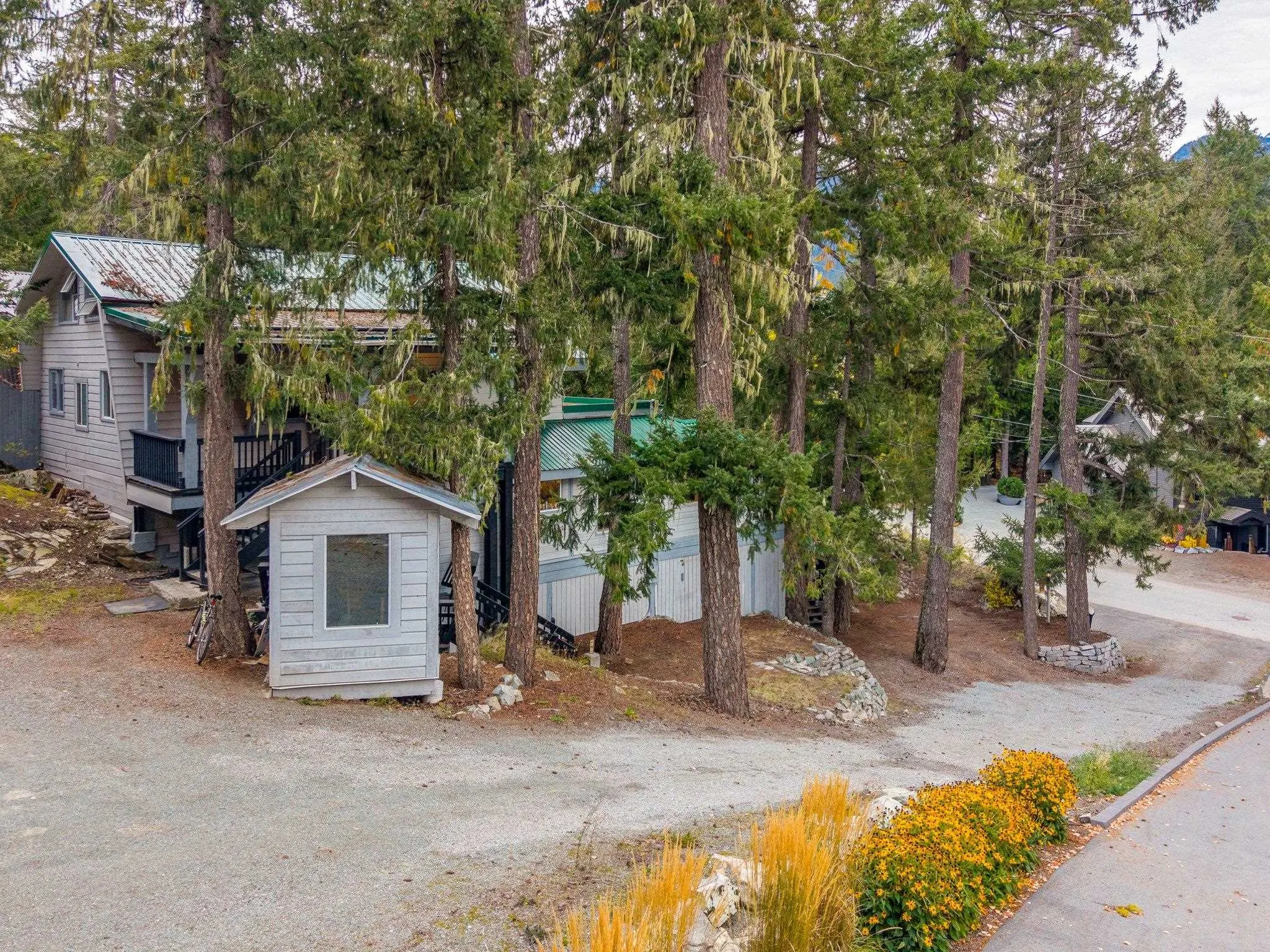 9539 Emerald Drive