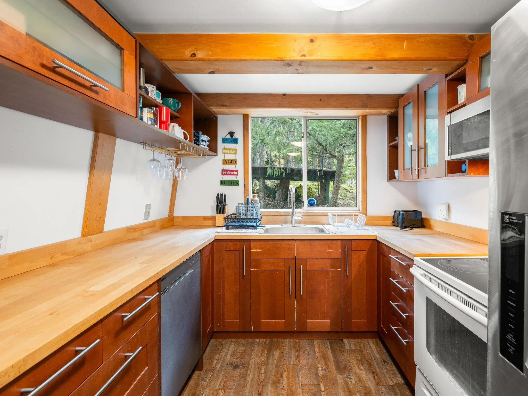 9539 Emerald Drive