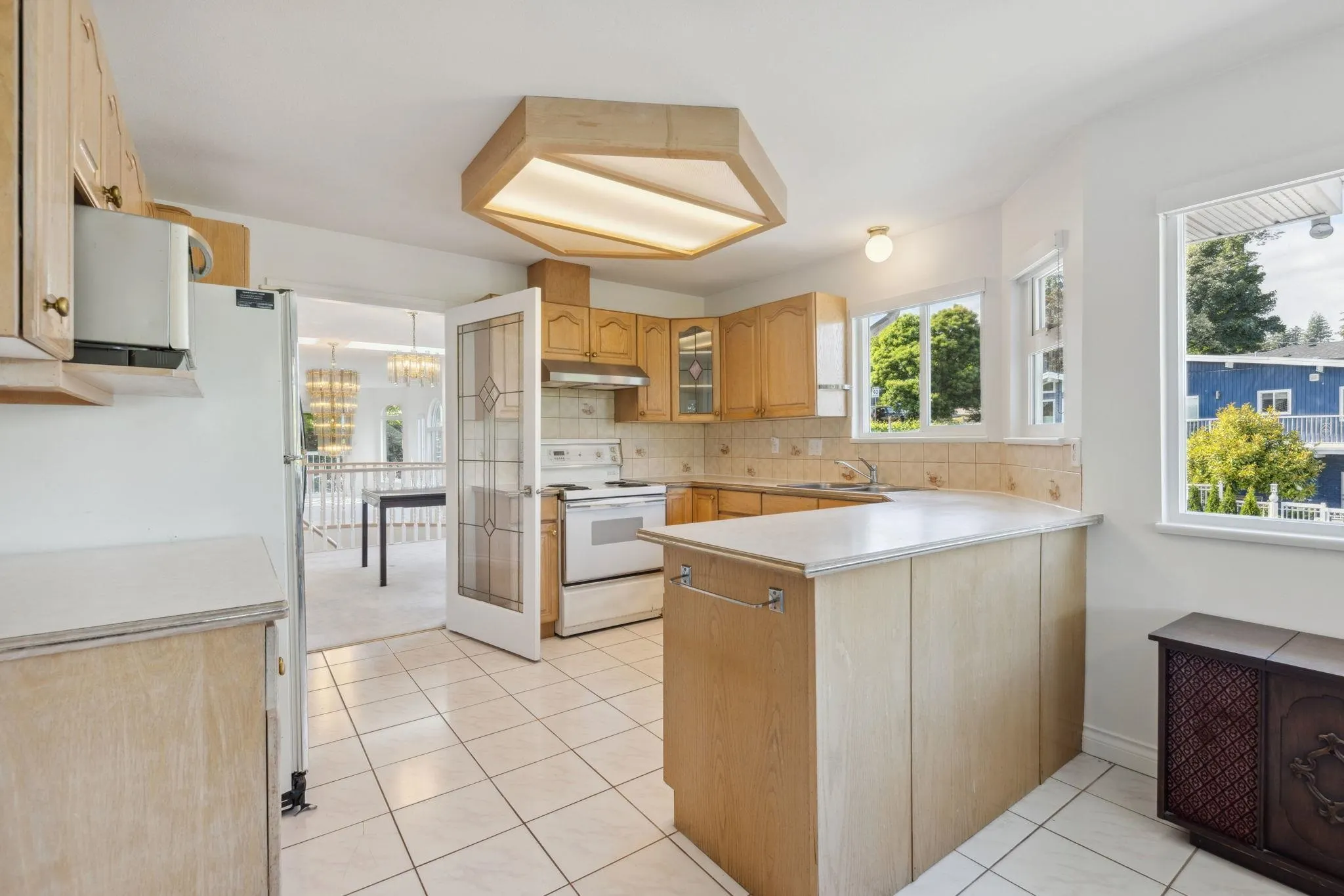 5616 Pandora Street
