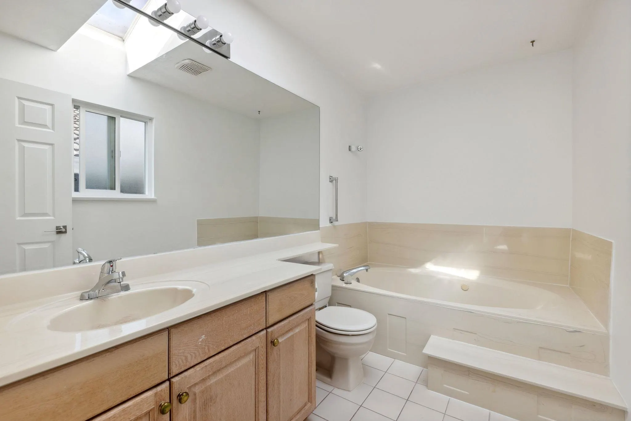 5616 Pandora Street