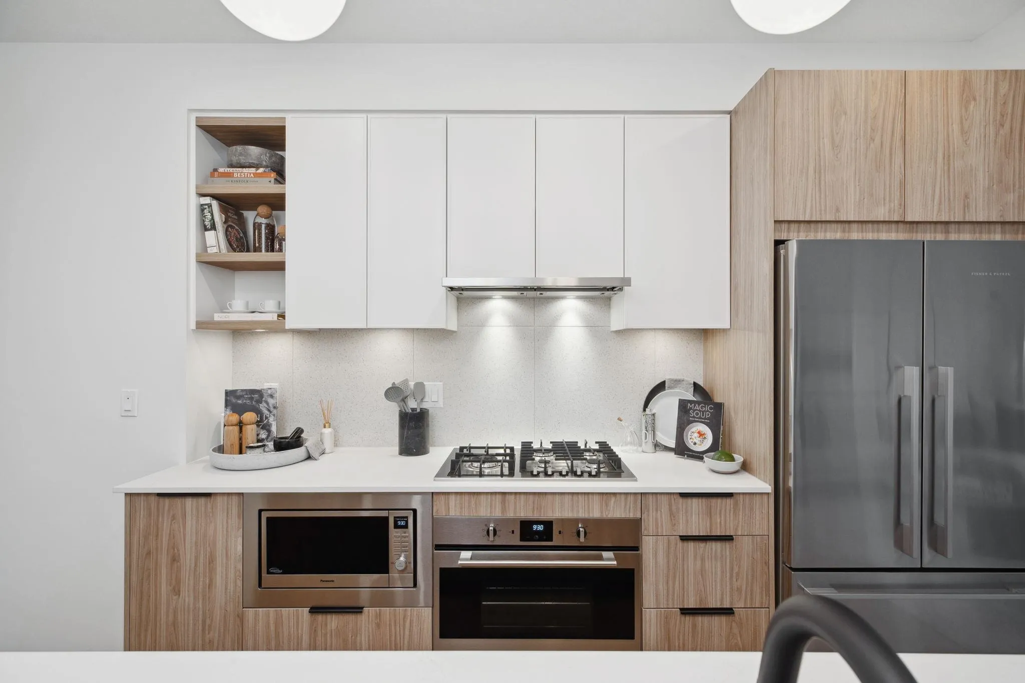 201 715 Ducklow Street