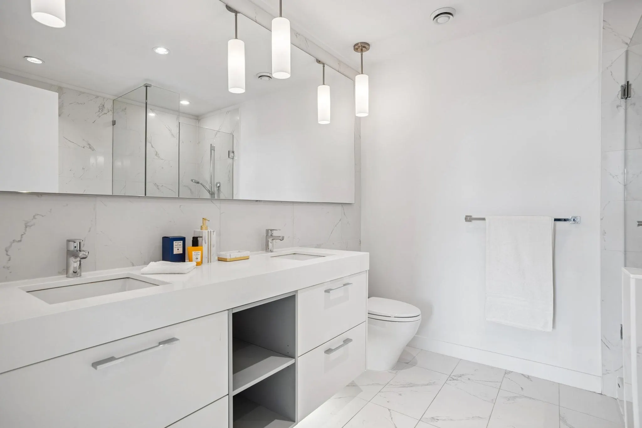 508 4867 Cambie Street