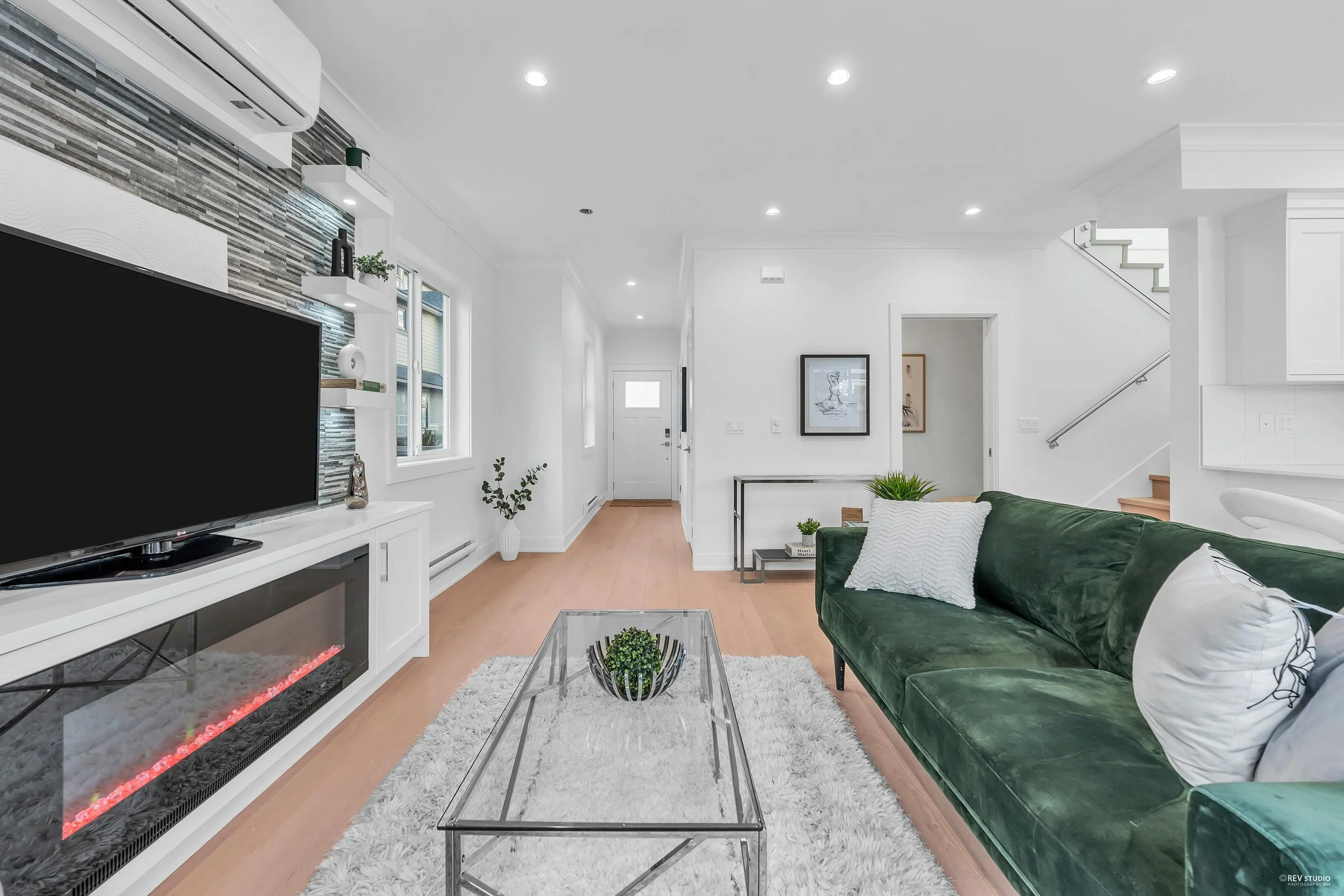 107 8233 Williams Road